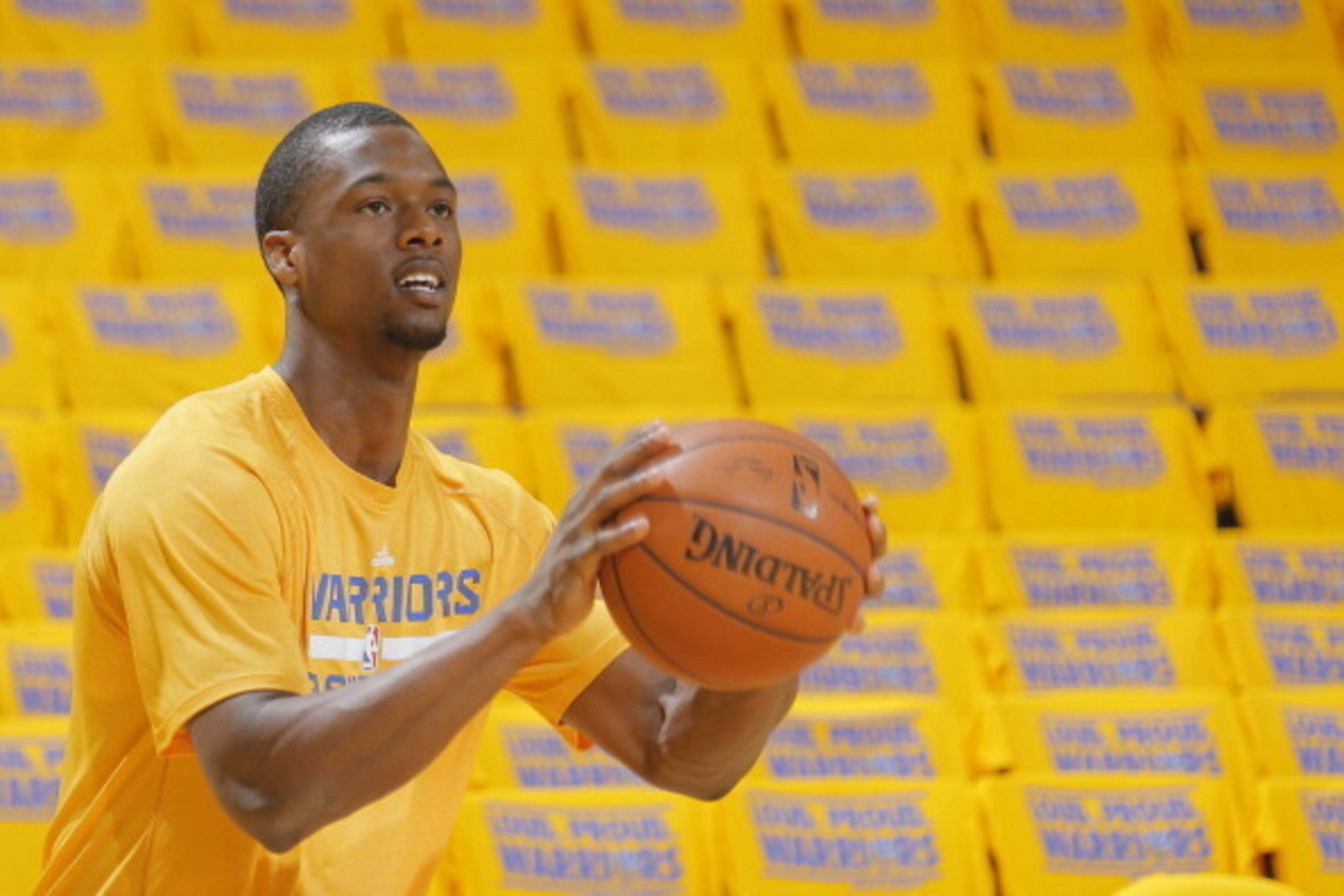 OAKLAND, CA - APRIL 27: Harrison Barnes #40 of the Golden State Warriors warms up before a game against the Los Angeles Clippers in Game Four of the Western Conference Quarterfinals during the 2014 NBA Playoffs at Oracle Arena on April 27, 2014 in Oakland
