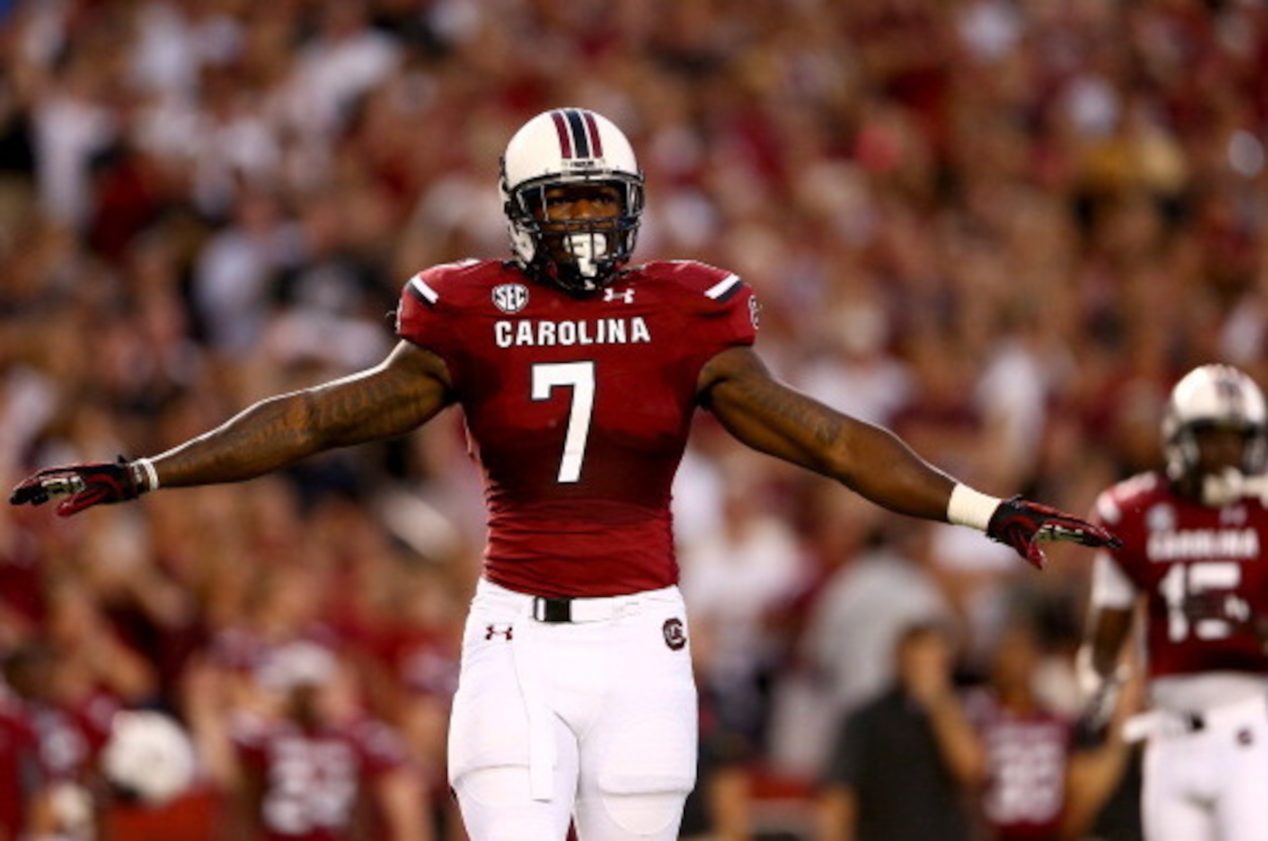 COLUMBIA, SC - SEPTEMBER 14:  Jadeveon Clowney #7 of the South Carolina Gamecocks signals to the sidelines during their game against the Vanderbilt Commodores at Williams-Brice Stadium on September 14, 2013 in Columbia, South Carolina.  (Photo by Streeter
