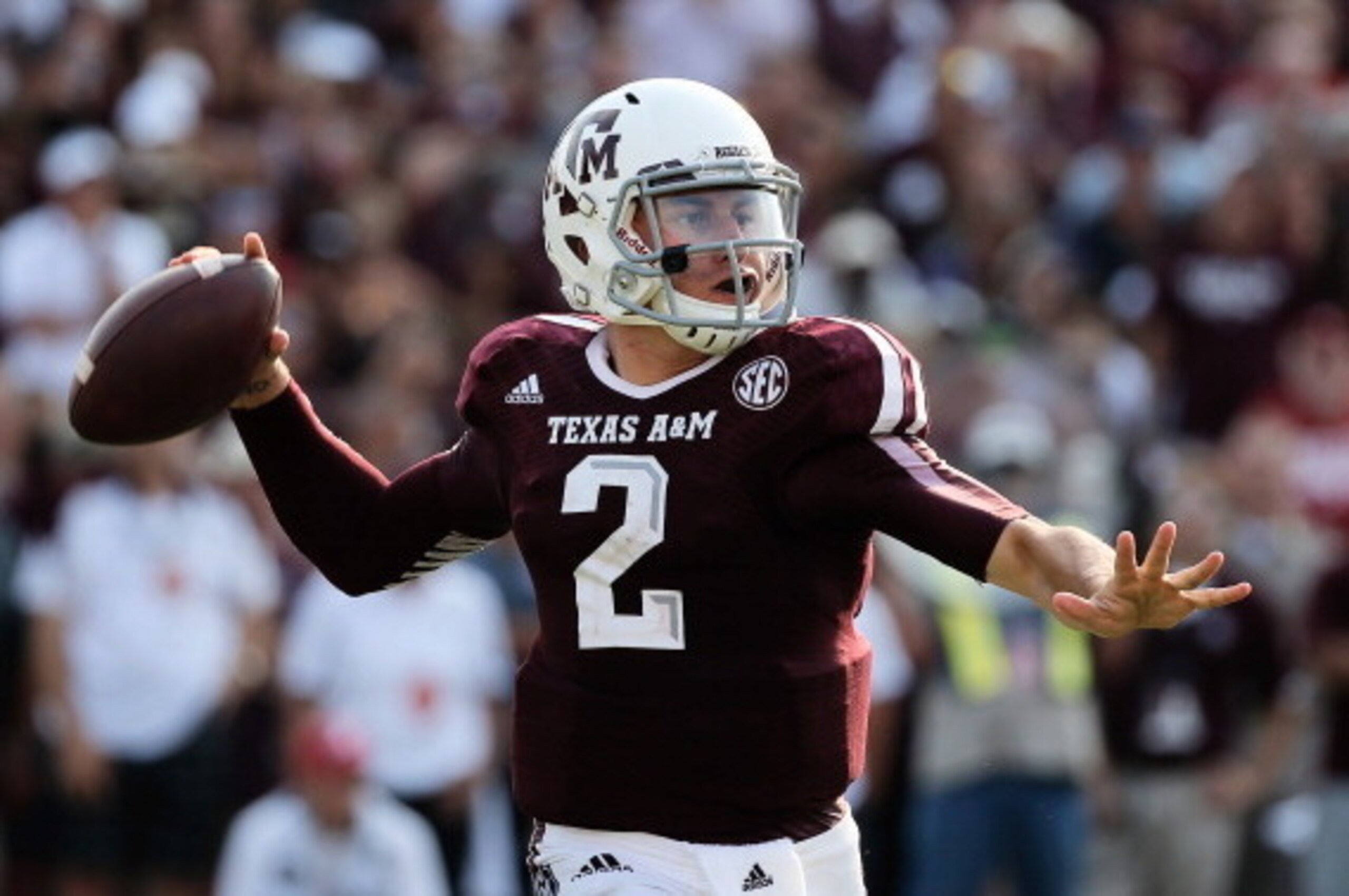 COLLEGE STATION, TX - SEPTEMBER 14:  Johnny Manziel #2 of Texas A&M Aggies drops back to pass during the game against the Alabama Crimson Tide at Kyle Field on September 14, 2013 in College Station, Texas.  (Photo by Scott Halleran/Getty Images)
