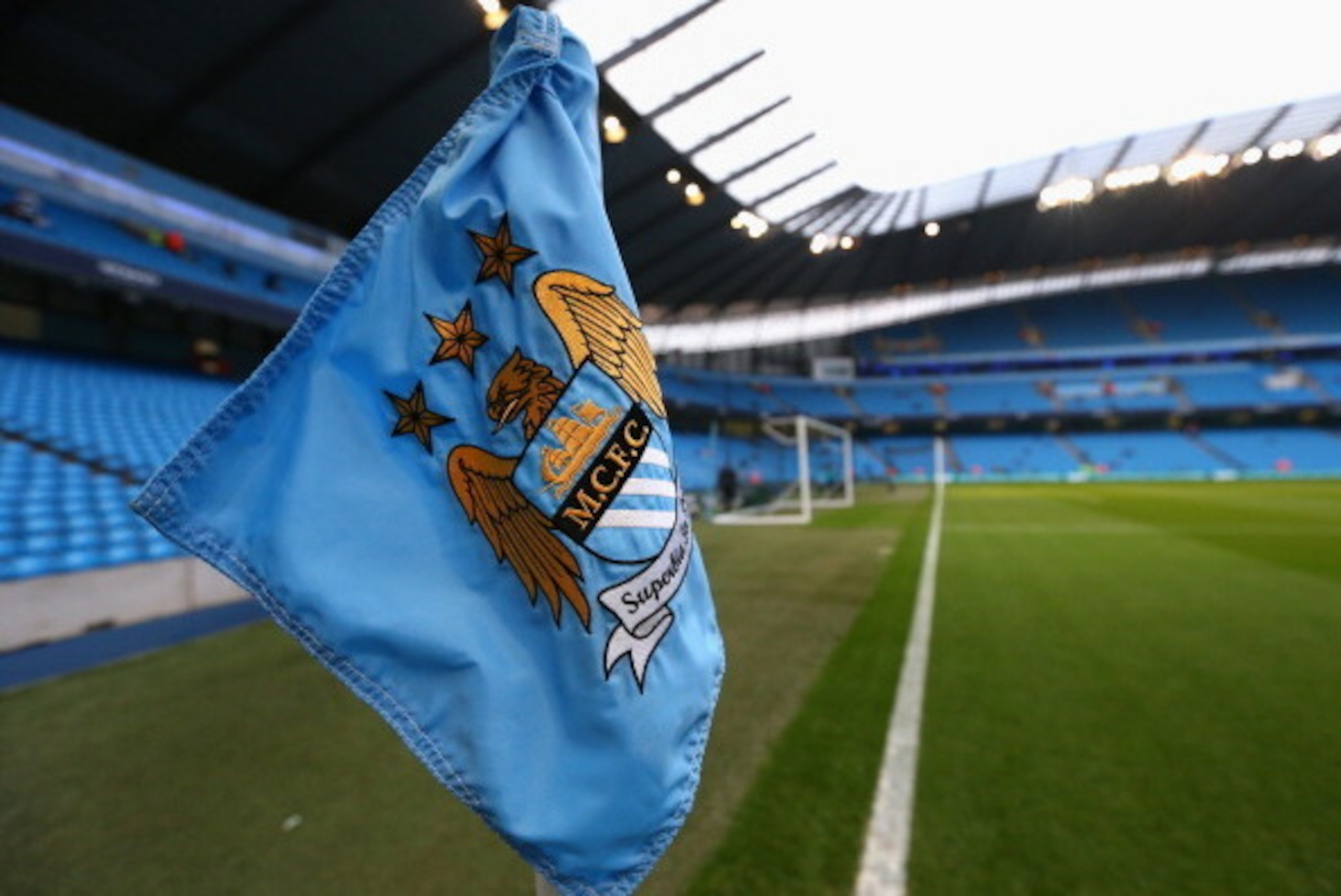 MANCHESTER, ENGLAND - APRIL 21:  A corner flag is seen prior to the Barclays Premier League match between Manchester City and West Bromwich Albion at Etihad Stadium on April 21, 2014 in Manchester, England.  (Photo by Alex Livesey/Getty Images)