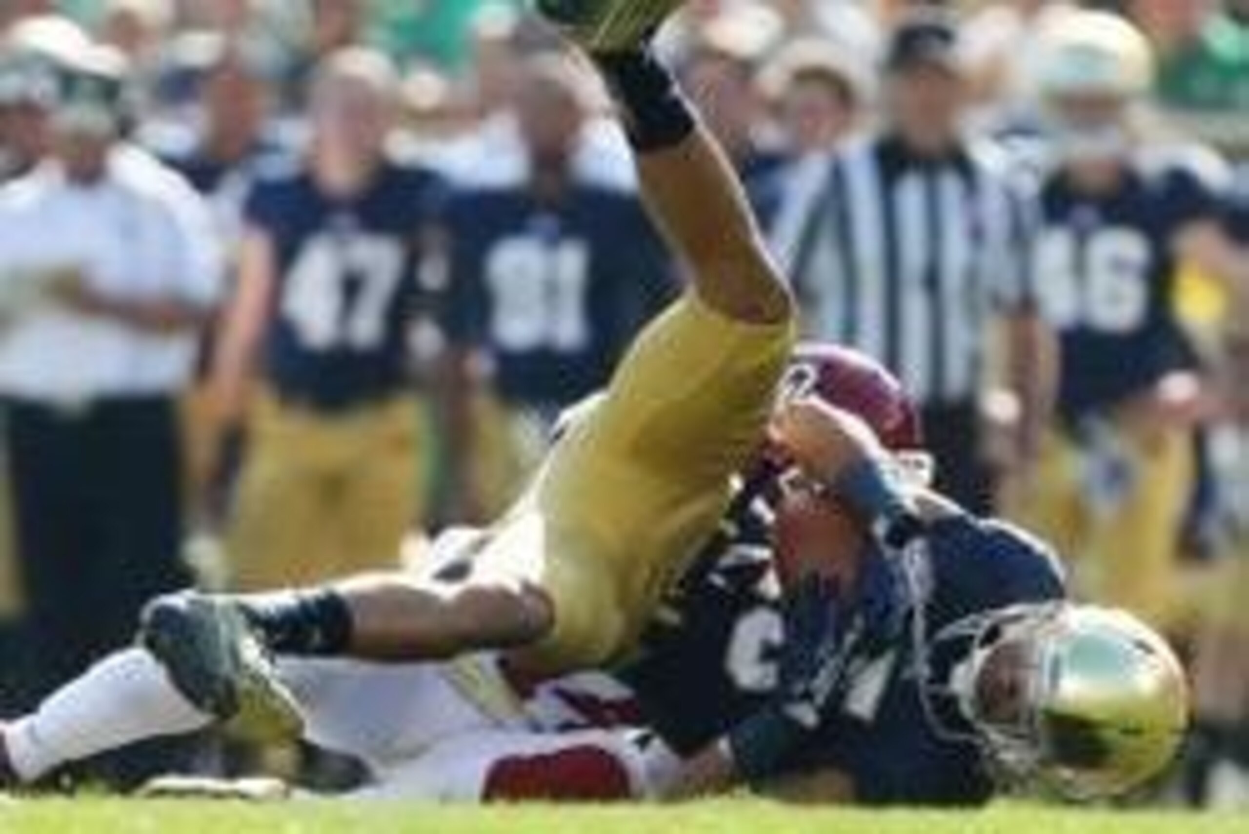 Sep 28, 2013; South Bend, IN, USA; Notre Dame Fighting Irish wide receiver William Fuller (15) makes a catch against the Oklahoma Sooners at Notre Dame Stadium. Mandatory Credit: Brian Spurlock-USA TODAY Sports