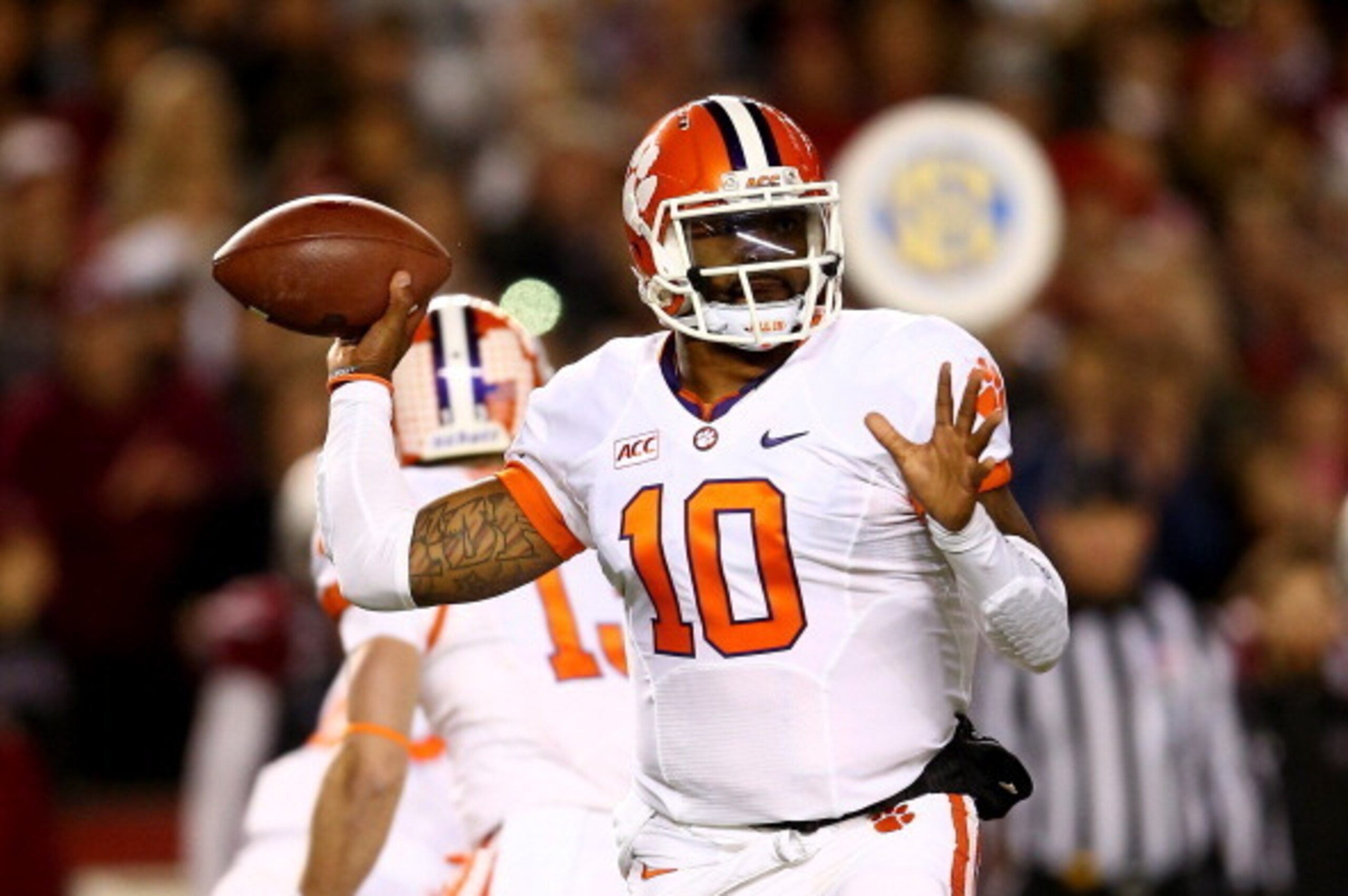 COLUMBIA, SC - NOVEMBER 30:  Tajh Boyd #10 of the Clemson Tigers drops back to pass during their game against the South Carolina Gamecocks at Williams-Brice Stadium on November 30, 2013 in Columbia, South Carolina.  (Photo by Streeter Lecka/Getty Images)