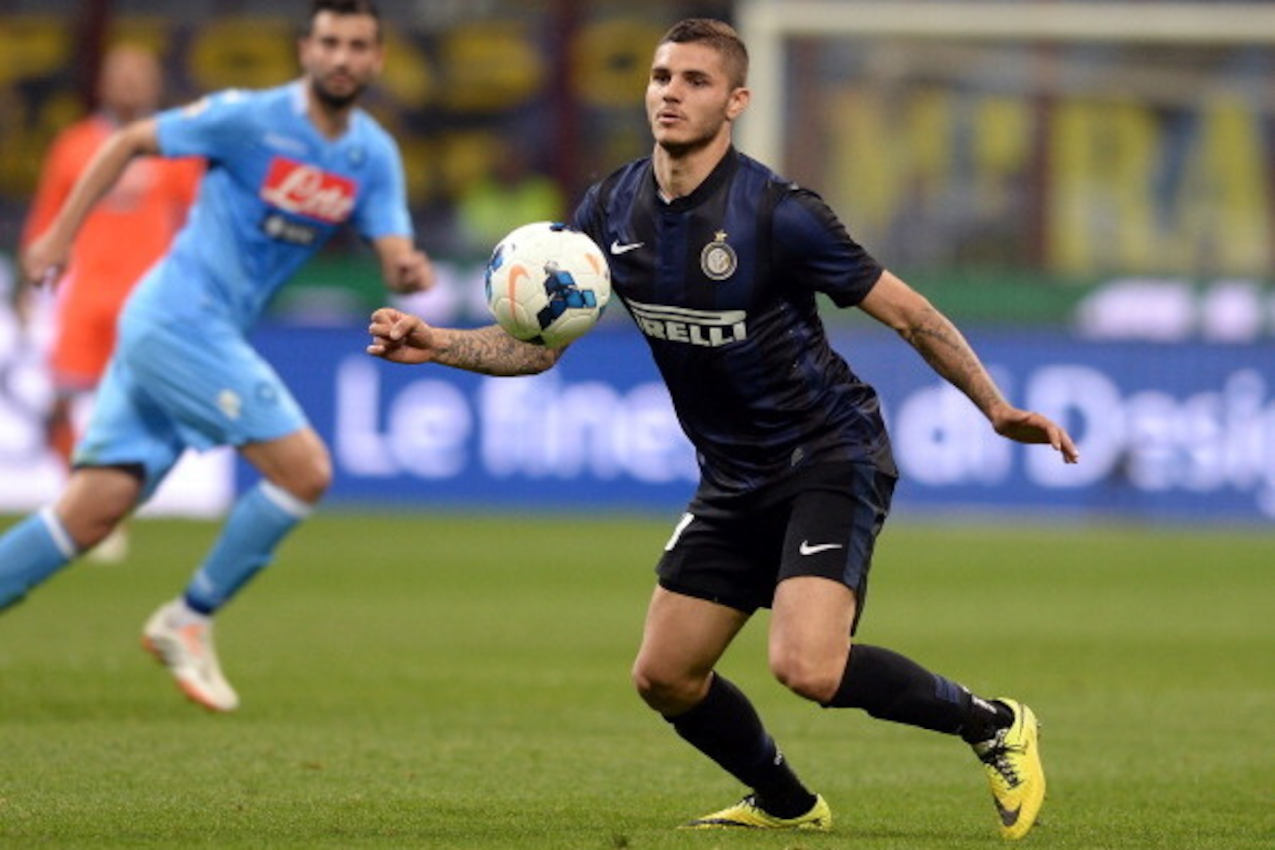 MILAN, ITALY - APRIL 26:  Mauro Icardi of FC Inter Milan in action during the Serie A match between FC Internazionale Milano and SSC Napoli at San Siro Stadium on April 26, 2014 in Milan, Italy.  (Photo by Claudio Villa/Getty Images)