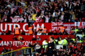 MANCHESTER, ENGLAND - MAY 03:  A dejected Ryan Giggs the Manchester United interim manager looks on during the Barclays Premier League match between Manchester United and Sunderland at Old Trafford on May 3, 2014 in Manchester, England.  (Photo by Shaun B