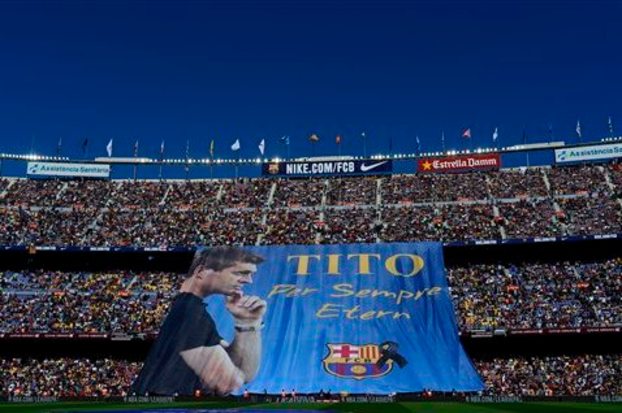 The stadium banner in tribute to former manager Tito Vilanova.