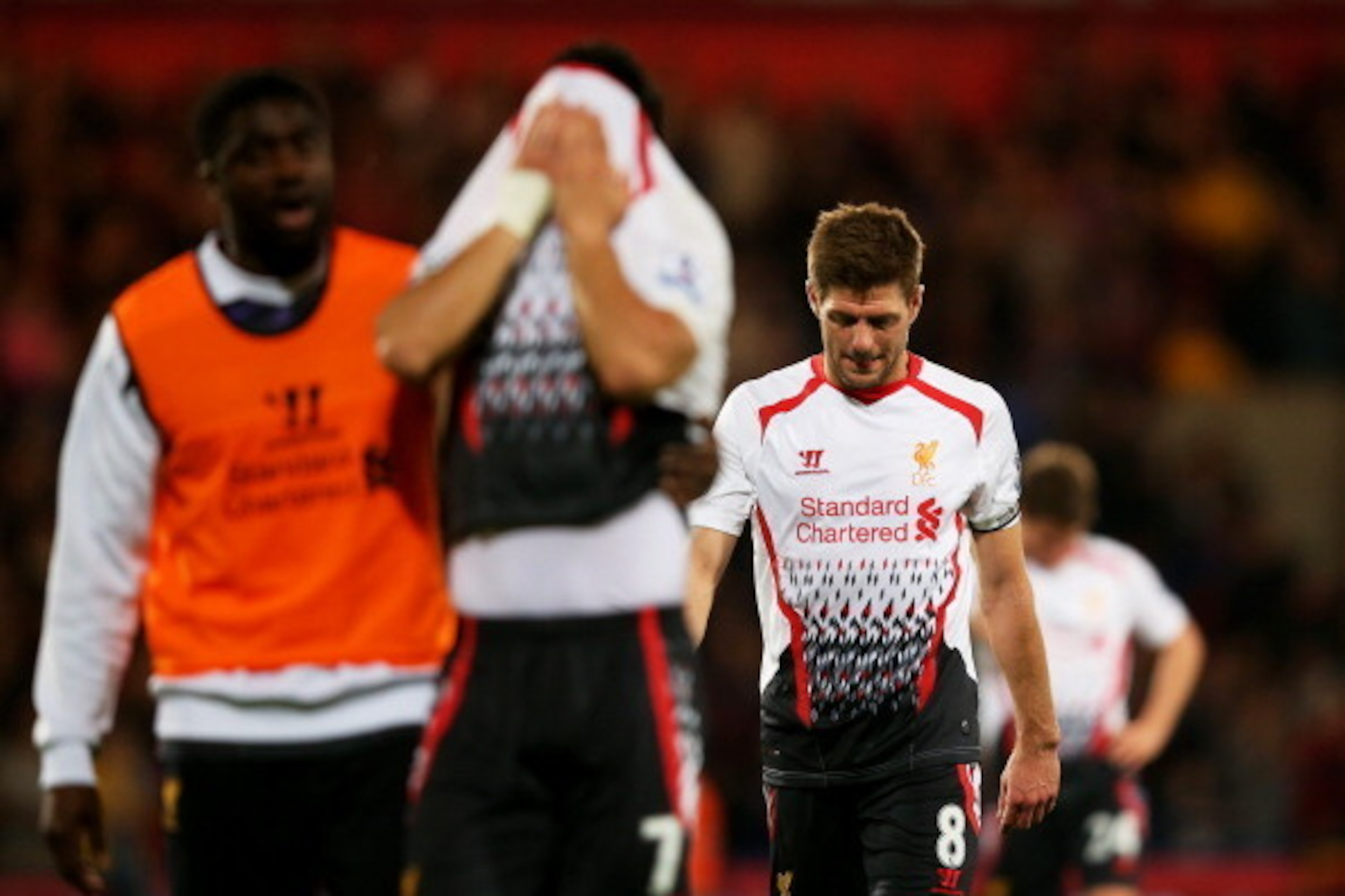 LONDON, ENGLAND - MAY 05:  A dejected Steven Gerrard of Liverpool walks off the pitch following his team's 3-3 draw during the Barclays Premier League match between Crystal Palace and Liverpool at Selhurst Park on May 5, 2014 in London, England.  (Photo b