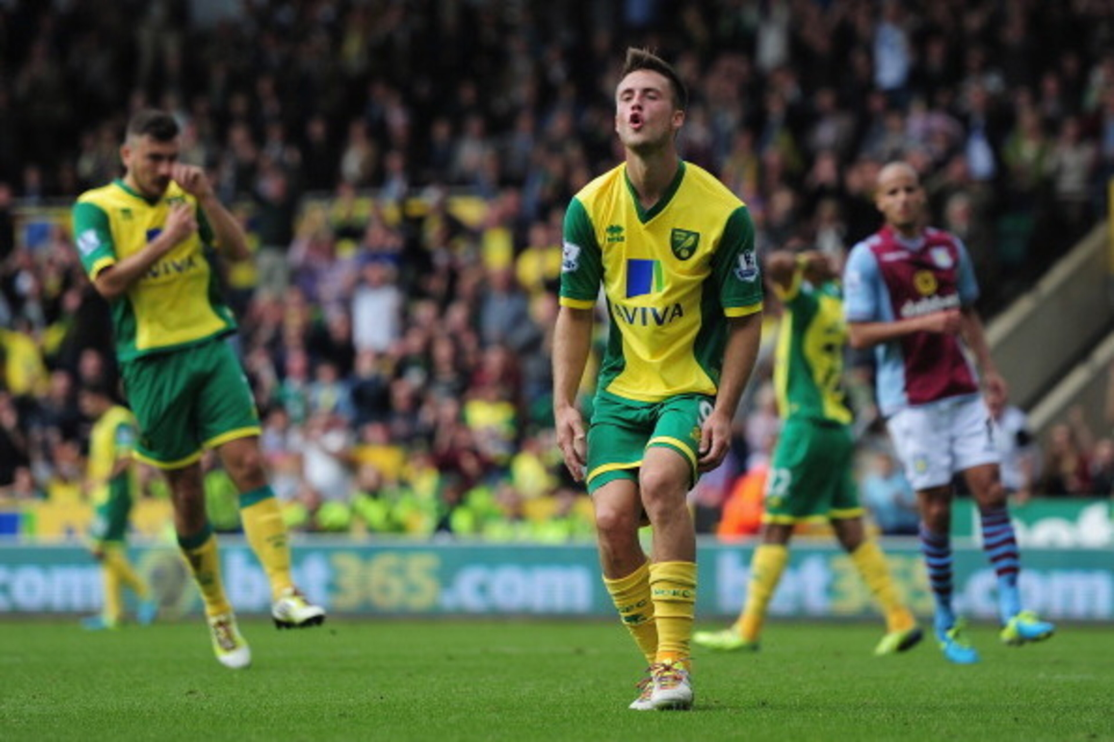 NORWICH, ENGLAND - SEPTEMBER 21:  Ricky van Wolfswinkel rues a missed chance of Norwich City misses a penalty during the Barclays Premier League match between Norwich City and Aston Villa at Carrow Road on September 21, 2013 in Norwich, England.  (Photo b