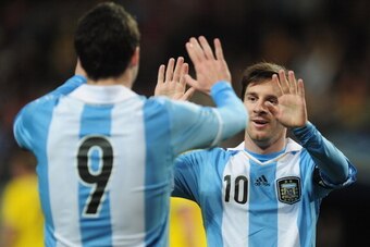 STOCKHOLM, SWEDEN - FEBRUARY 06:  Lionel Messi of Argentina in action during the International Friendly match between Sweden and Argentina at the Friends Arena on February 6, 2013 in Stockholm, Sweden.  (Photo by Jamie McDonald/Getty Images)