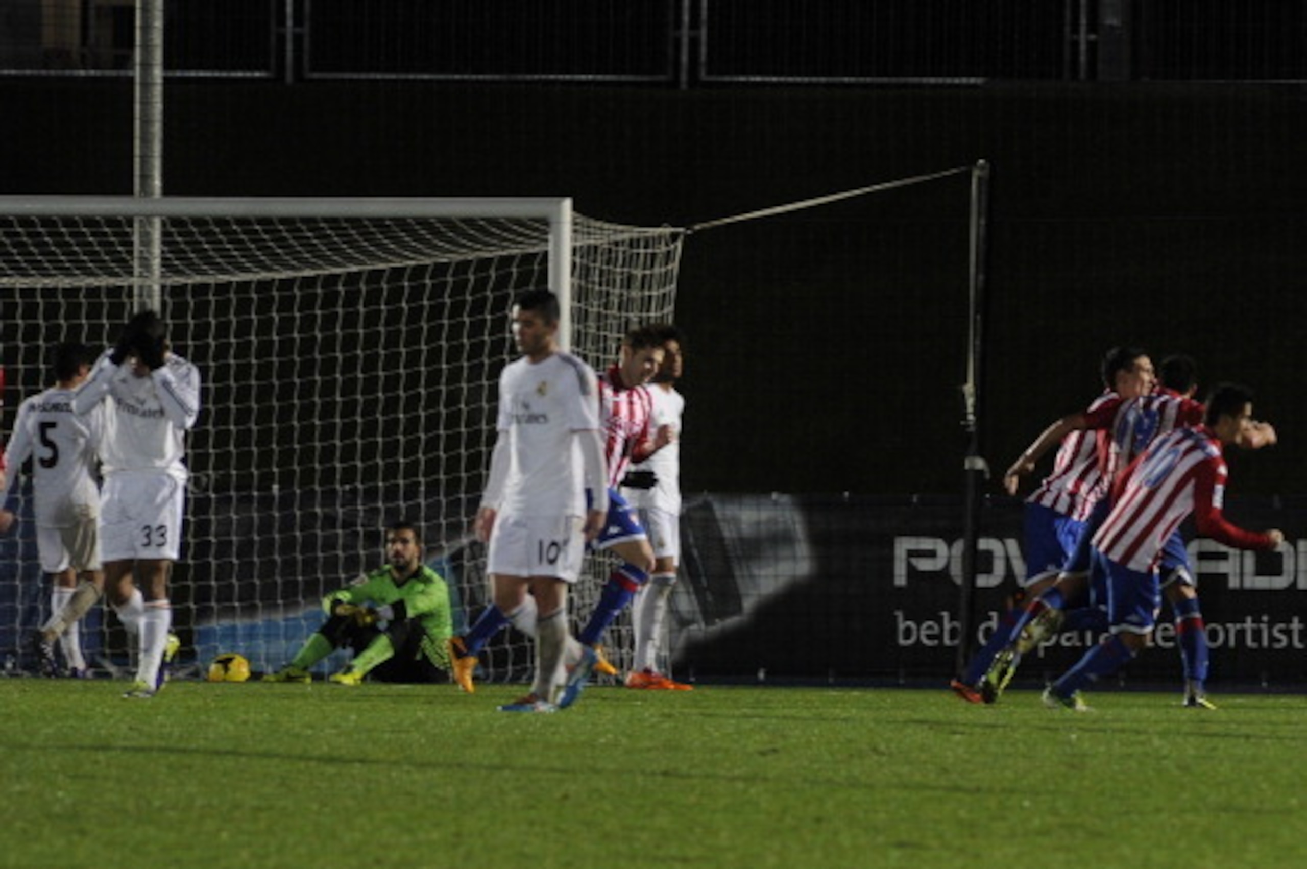MADRID,SPAIN - JANUARY 18: Stefan Scepovic of Sporting De Gijon celebrates during the Segunda Division match between Real Madrid Castilla and Sporting de Gijon at Alfredo Di Stefano Stadium on January 18, 2014 in Madrid,Spain. (Photo by Eduardo Dieguez/E MADRID,SPAIN - JANUARY 18: Stefan Scepovic of Sporting De Gijon celebrates during the Segunda Division match between Real Madrid Castilla and Sporting de Gijon at Alfredo Di Stefano Stadium on January 18, 2014 in Madrid,Spain. (Photo by Eduardo Dieguez/E