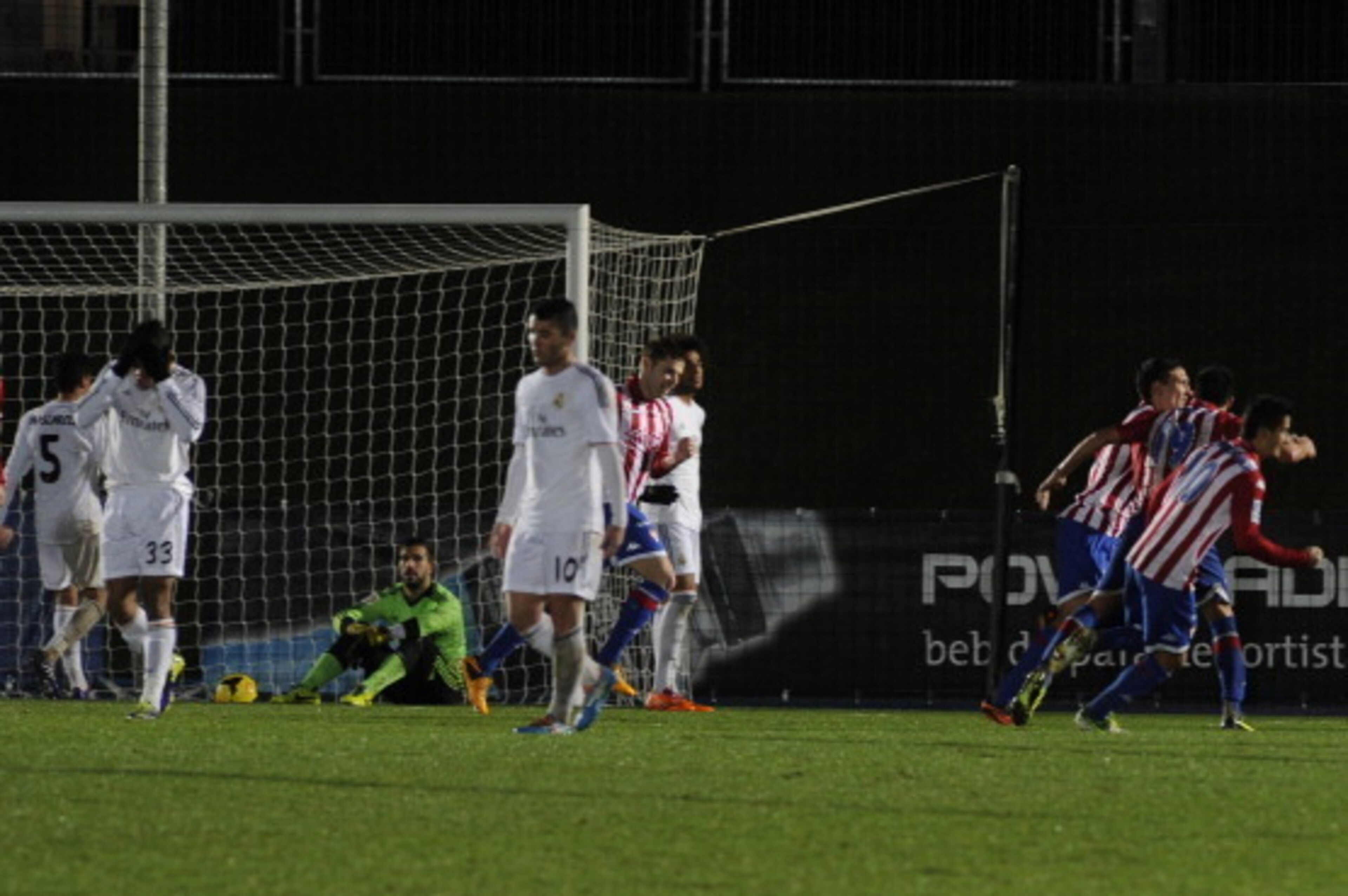 MADRID,SPAIN - JANUARY 18:  Stefan Scepovic of Sporting De Gijon celebrates during the Segunda Division match between Real Madrid Castilla and Sporting de Gijon at Alfredo Di Stefano Stadium on January 18, 2014 in Madrid,Spain. (Photo by Eduardo Dieguez/E