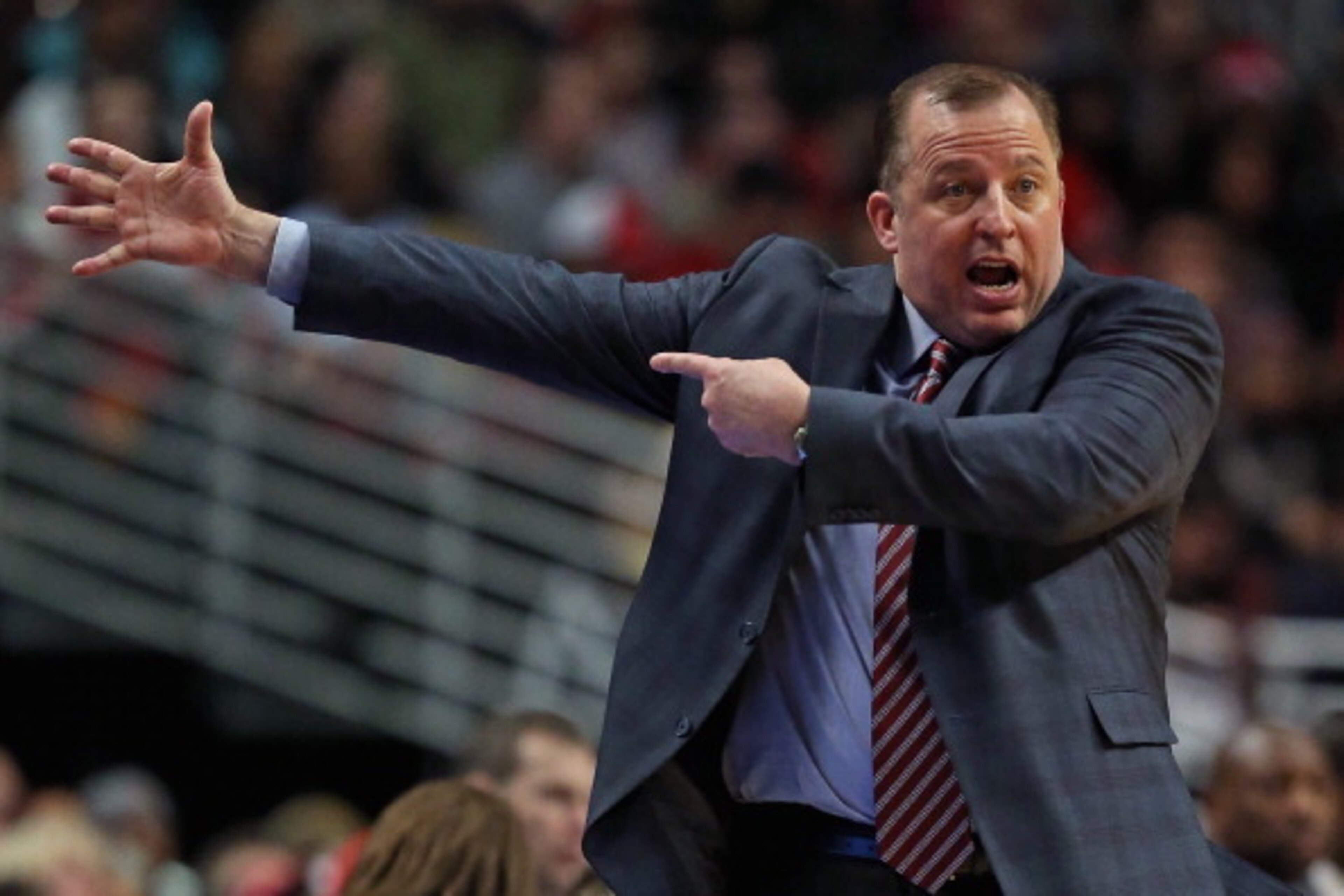 CHICAGO, IL - FEBRUARY 13: Head coach Tom Thibodeau of the Chicago Bulls calls a play against the Brooklyn Nets at the United Center on February 13, 2014 in Chicago, Illinois. The Bulls defeated the Nets 92-76. NOTE TO USER: User expressly acknowledges an