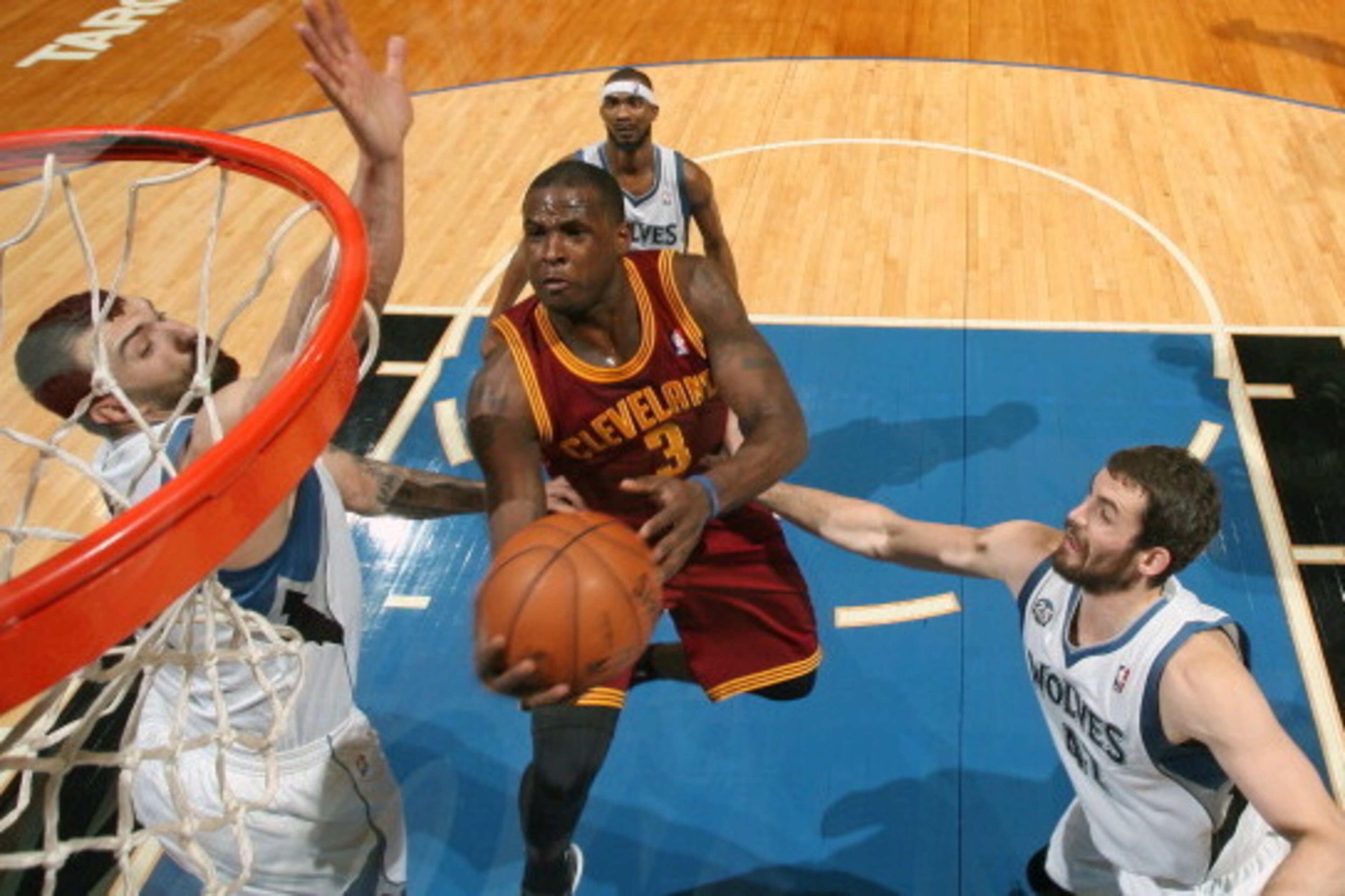 MINNEAPOLIS, MN - NOVEMBER 13:  Dion Waiters #3 of the Cleveland Cavaliers drives to the basket against the Minnesota Timberwolves on November 13, 2013 at Target Center in Minneapolis, Minnesota. NOTE TO USER: User expressly acknowledges and agrees that, 