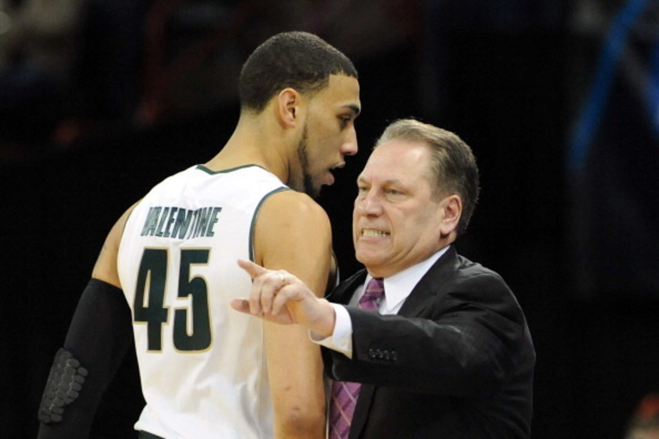 SPOKANE, WA - MARCH 20: Michigan State Spartans head coach Tom Izzo talks to Denzel Valentine #45 during their game against the Delaware Fightin Blue Hens in the second round of the 2014 NCAA Men's Basketball Tournament at Spokane Veterans Memorial Aren SPOKANE, WA - MARCH 20: Michigan State Spartans head coach Tom Izzo talks to Denzel Valentine #45 during their game against the Delaware Fightin Blue Hens in the second round of the 2014 NCAA Men's Basketball Tournament at Spokane Veterans Memorial Aren