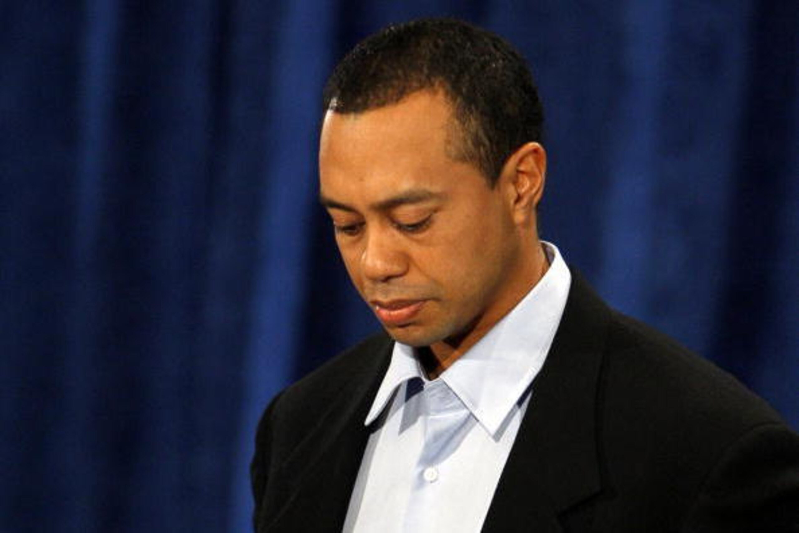 PONTE VEDRA BEACH, FL - FEBRUARY 19:  Tiger Woods makes a statement from the Sunset Room on the second floor of the TPC Sawgrass, home of the PGA Tour on February 19, 2010 in Ponte Vedra Beach, Florida. Woods publicly admitted to cheating on his wife Elin