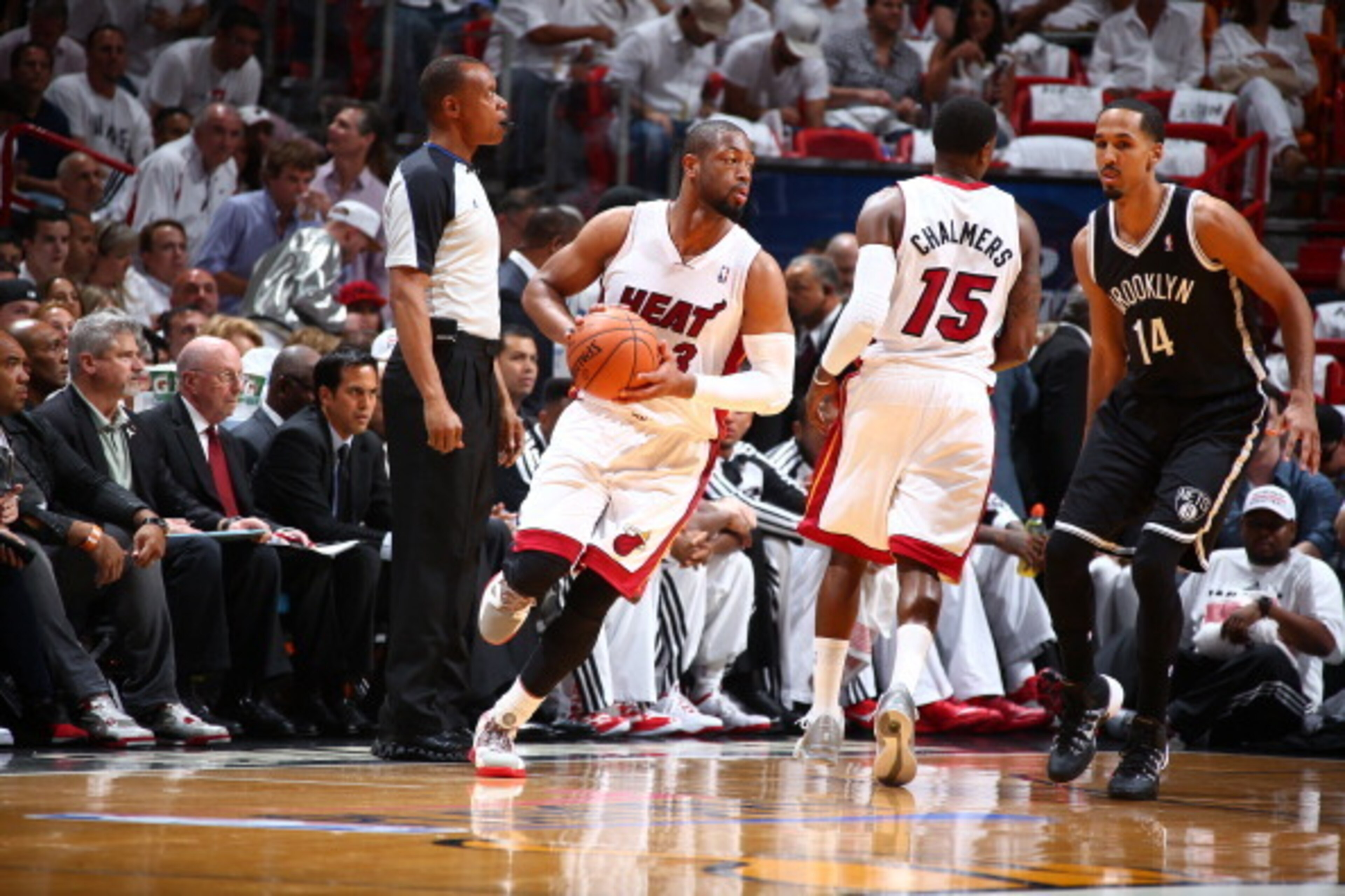 MIAMI, FL - MAY 8: Dwyane Wade #3 of the Miami Heat looks to pass the ball against the Brooklyn Nets during Game Two of the Eastern Conference Semifinals of the 2014 NBA playoffs at American Airlines Arena in Miami, Florida on May 8, 2014. NOTE TO USER: MIAMI, FL - MAY 8: Dwyane Wade #3 of the Miami Heat looks to pass the ball against the Brooklyn Nets during Game Two of the Eastern Conference Semifinals of the 2014 NBA playoffs at American Airlines Arena in Miami, Florida on May 8, 2014. NOTE TO USER: