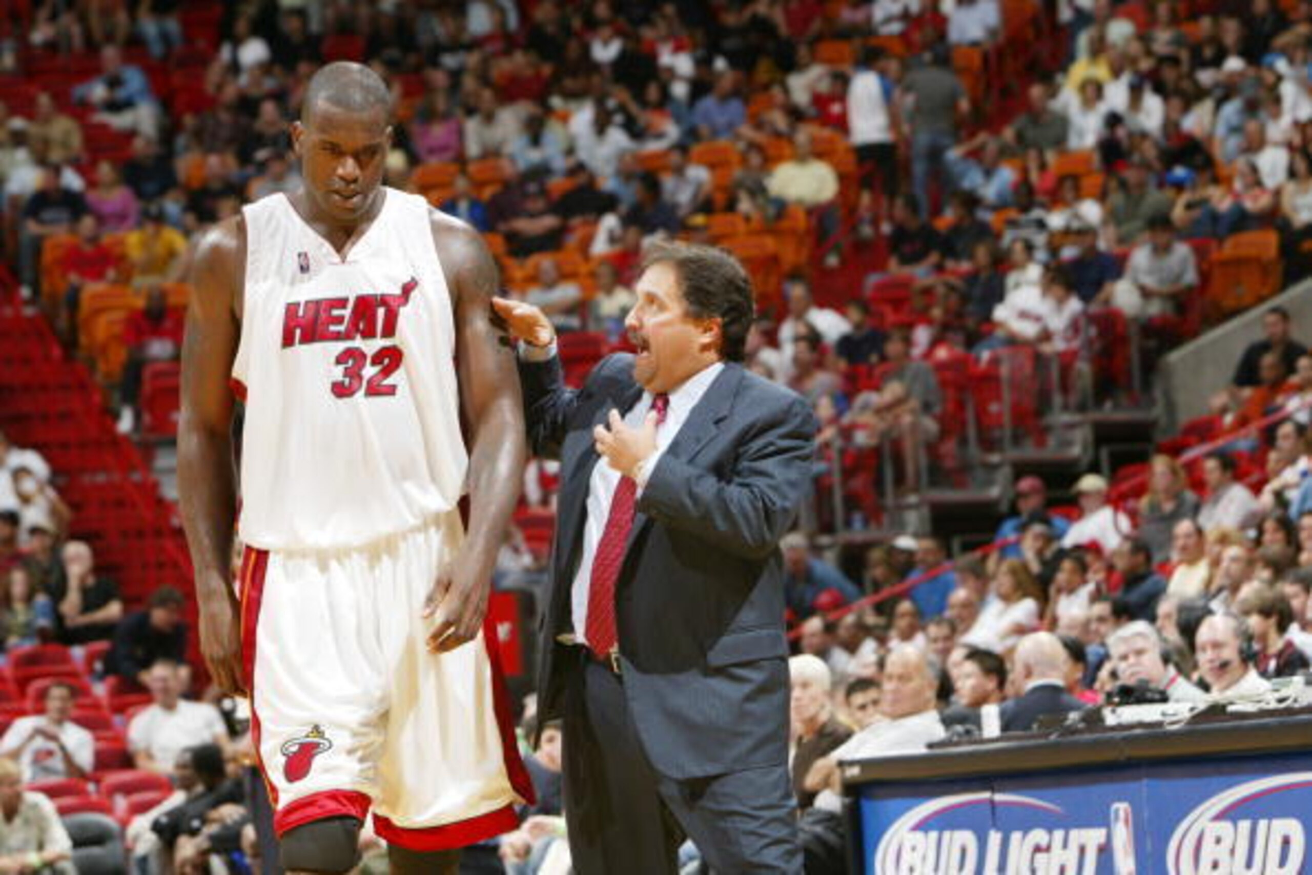 MIAMI - NOVEMBER 21: Head Coach of the Miami Heat Stan Van Gundy and Shaquille O'Neal #32 of the Miami Heat take a timeout against the Philadelphia 76ers November 21, 2004 at American Airlines Arena in Miami, Florida. NOTE TO USER: User expressly acknowle