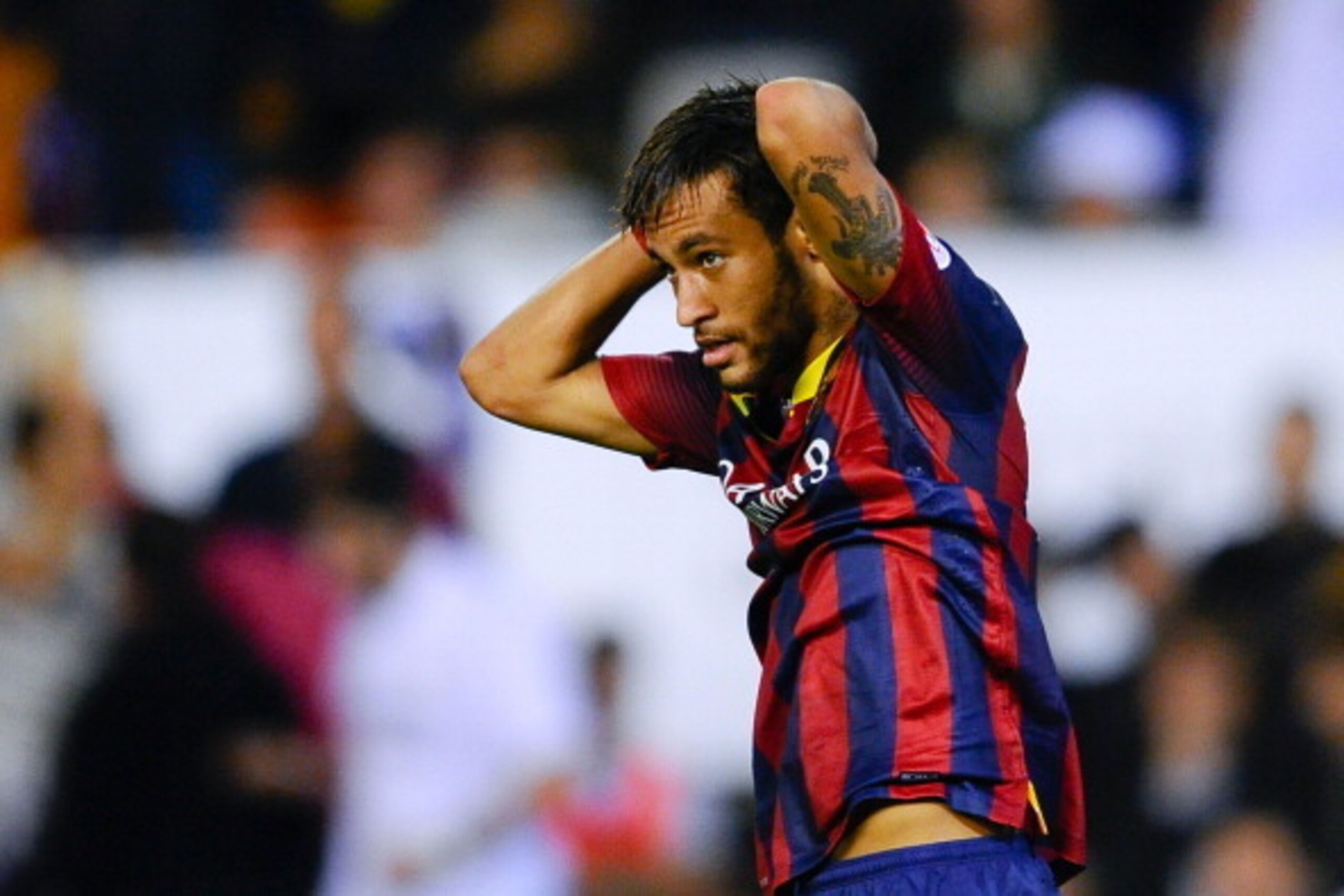 VALENCIA, SPAIN - APRIL 16:  Neymar of FC Barcelona reacts dejected after missing a chance to score during the Copa del Rey Final between Real Madrid and FC Barcelona at Estadio Mestalla on April 16, 2014 in Valencia, Spain.  (Photo by David Ramos/Getty I