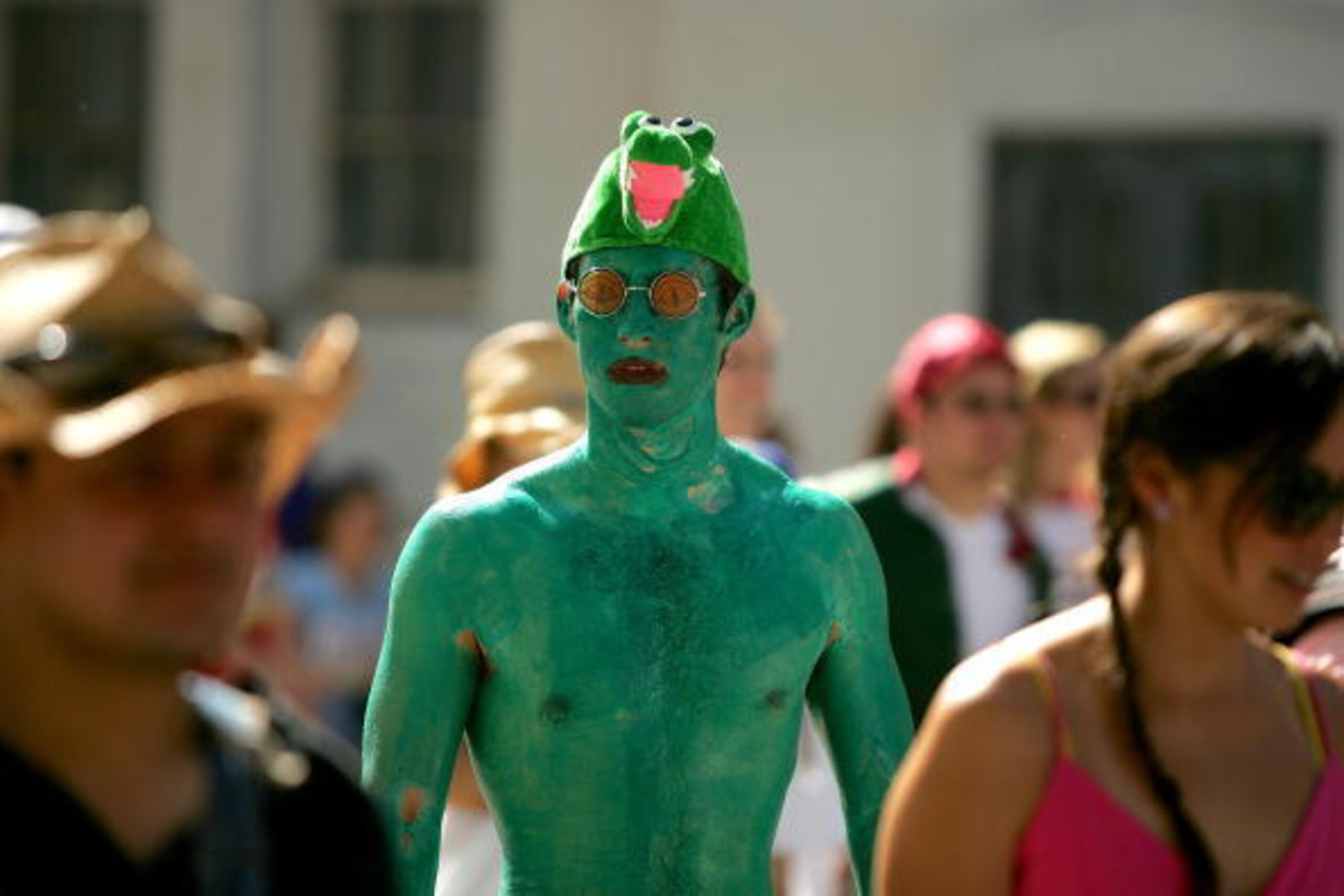 SAN FRANCISCO - MAY 17:  A runner wearing a costume takes part in the ING Bay to Breakers race May 17, 2009 in San Francisco, California.  Now in its 98th year, the ING Bay to Breakers 12K is one of the world's largest and oldest footraces, featuring worl