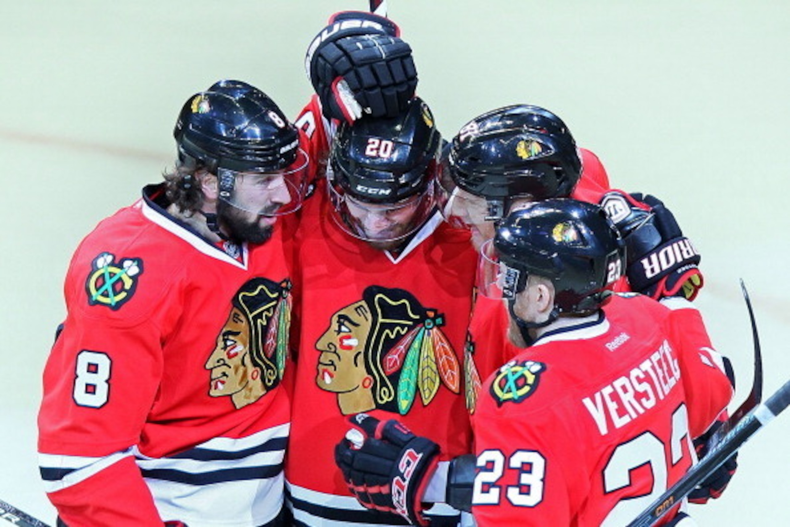 CHICAGO, IL - MAY 18: Brandon Saad #20 of the Chicago Blackhawks celebrates with teammates after scoring in the first period against the Los Angeles Kings in Game One of the Western Conference Final during the 2014 Stanley Cup Playoffs at United Center o CHICAGO, IL - MAY 18: Brandon Saad #20 of the Chicago Blackhawks celebrates with teammates after scoring in the first period against the Los Angeles Kings in Game One of the Western Conference Final during the 2014 Stanley Cup Playoffs at United Center o
