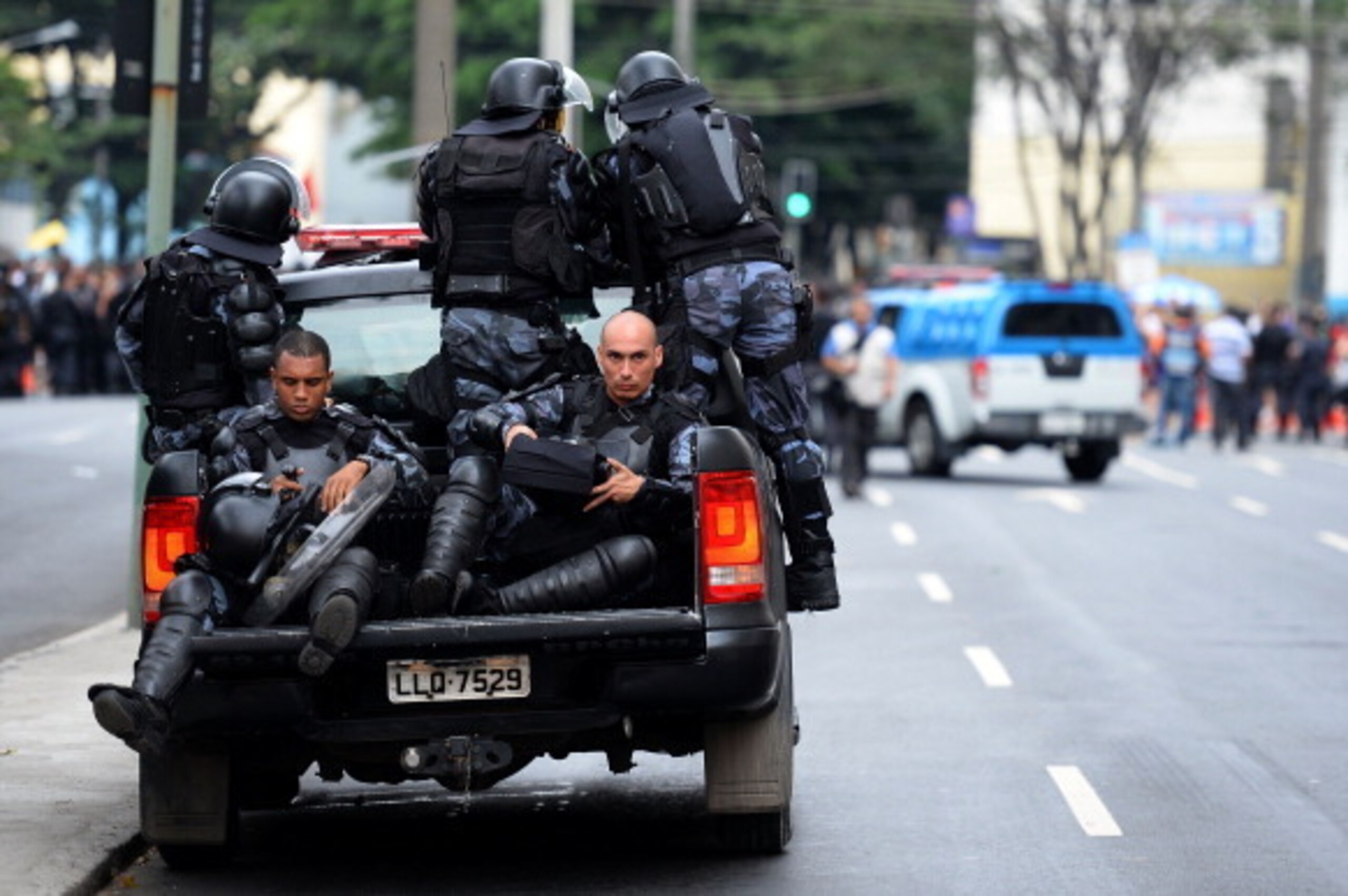 RIO DE JANEIRO, BRAZIL - JUNE 30:  Riot Police monitor the crowds as they gather for the FIFA Confederations Cup Brazil 2013 Final match between Brazil and Spain at Maracana on June 30, 2013 in Rio de Janeiro, Brazil.  (Photo by Laurence Griffiths/Getty I