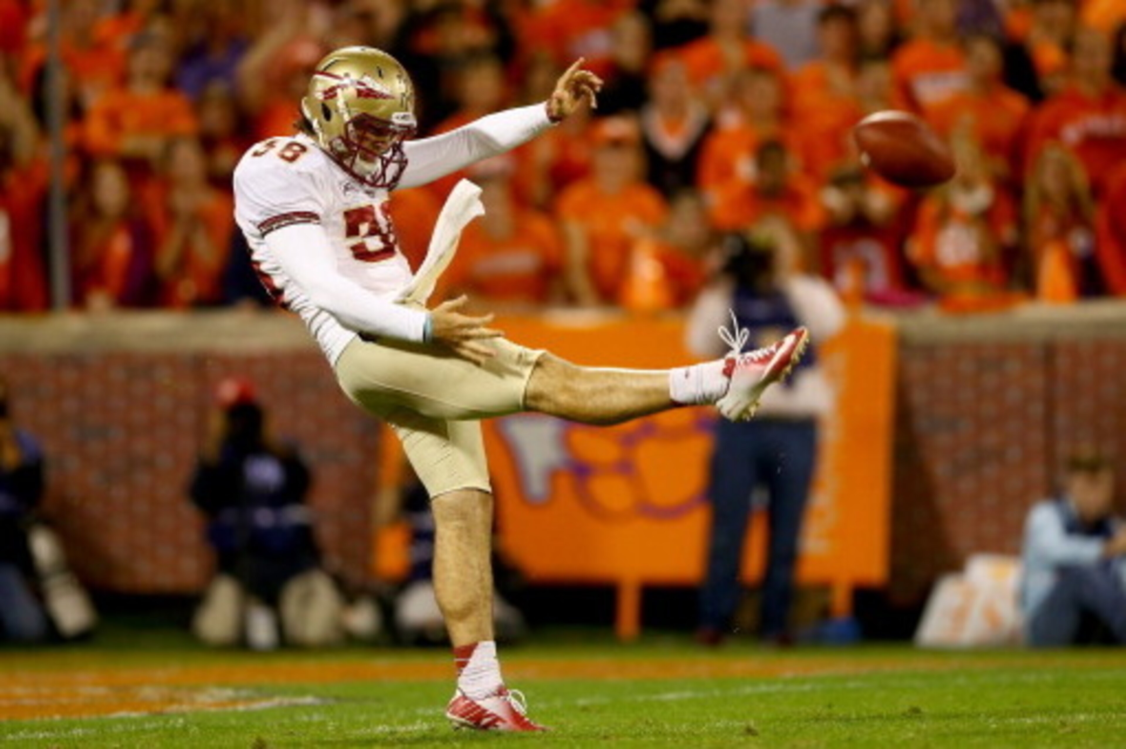 CLEMSON, SC - OCTOBER 19: Cason Beatty #38 of the Florida State Seminoles during their game at Memorial Stadium on October 19, 2013 in Clemson, South Carolina. (Photo by Streeter Lecka/Getty Images) CLEMSON, SC - OCTOBER 19: Cason Beatty #38 of the Florida State Seminoles during their game at Memorial Stadium on October 19, 2013 in Clemson, South Carolina. (Photo by Streeter Lecka/Getty Images)