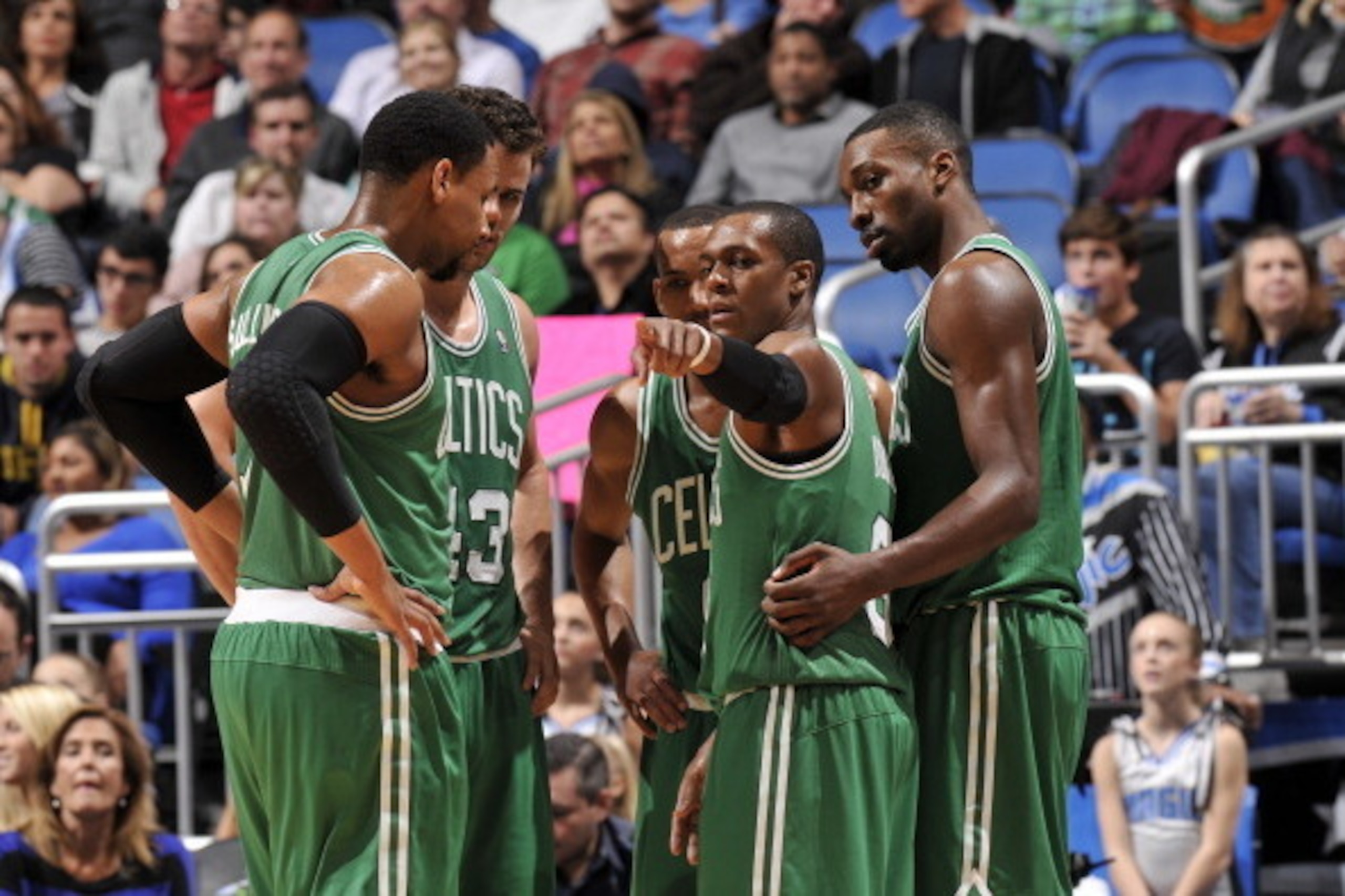 ORLANDO, FL - JANUARY 19: Rajon Rondo #9 of the Boston Celtics gives direction with his teammates against the Orlando Magic during the game on January 19, 2014 at Amway Center in Orlando, Florida. NOTE TO USER: User expressly acknowledges and agrees that, ORLANDO, FL - JANUARY 19: Rajon Rondo #9 of the Boston Celtics gives direction with his teammates against the Orlando Magic during the game on January 19, 2014 at Amway Center in Orlando, Florida. NOTE TO USER: User expressly acknowledges and agrees that,