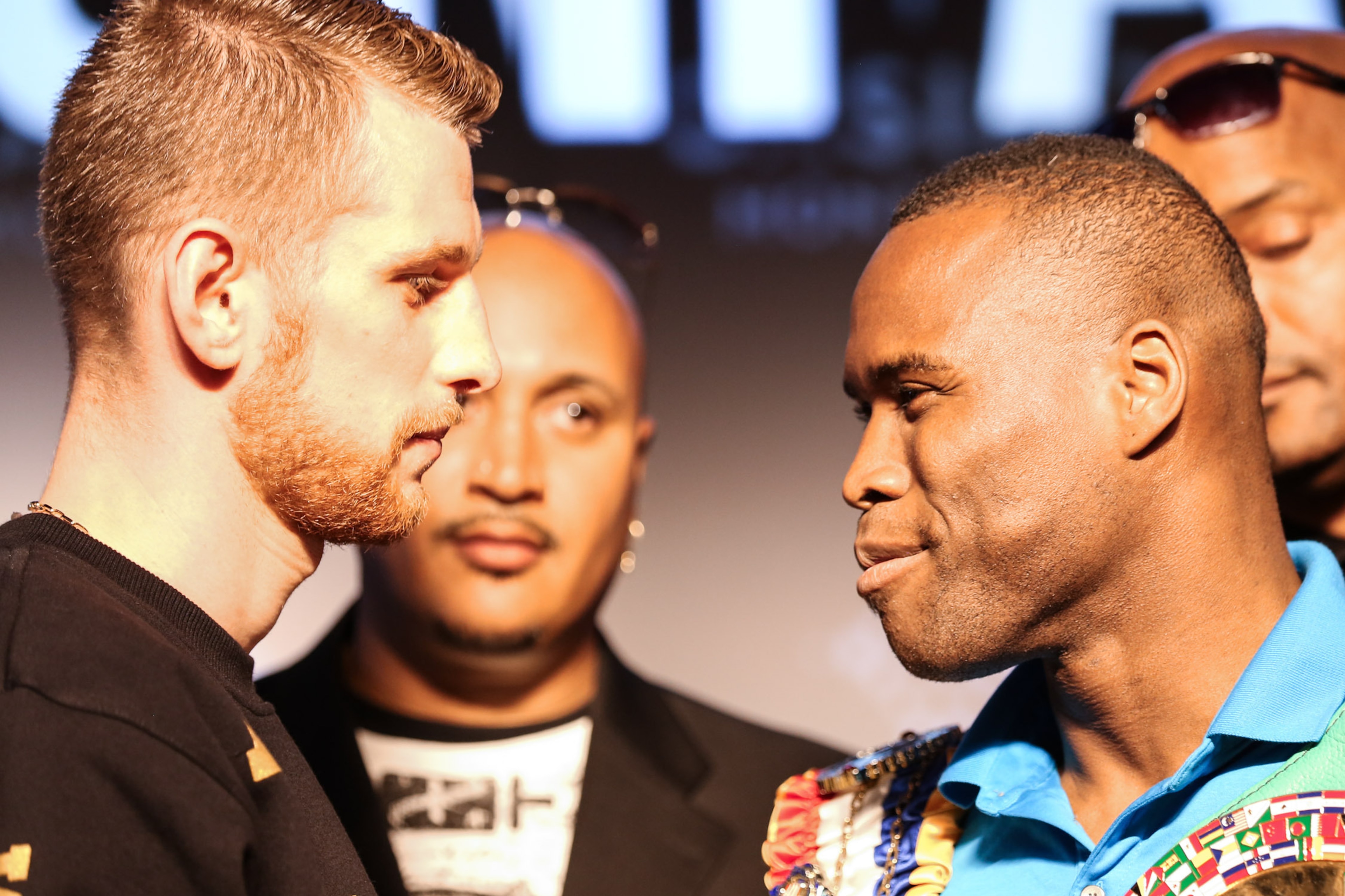 Looks like Fonfara has the height advantage. Looks like Fonfara has the height advantage.
