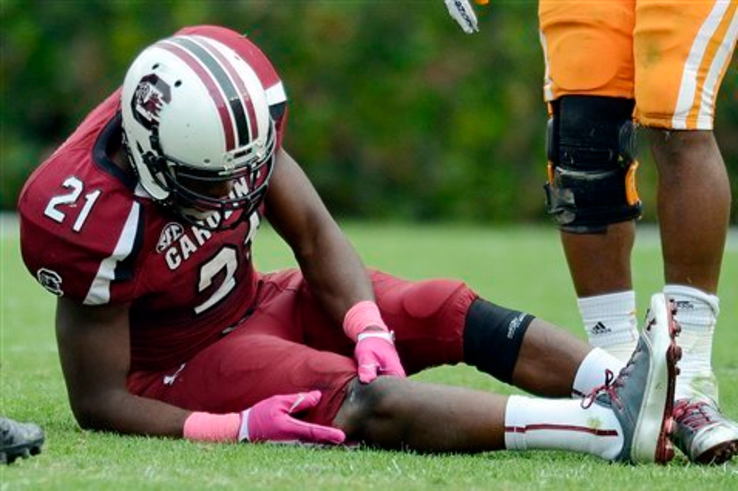 Lattimore's knee injuries make it hard to project his NFL success.