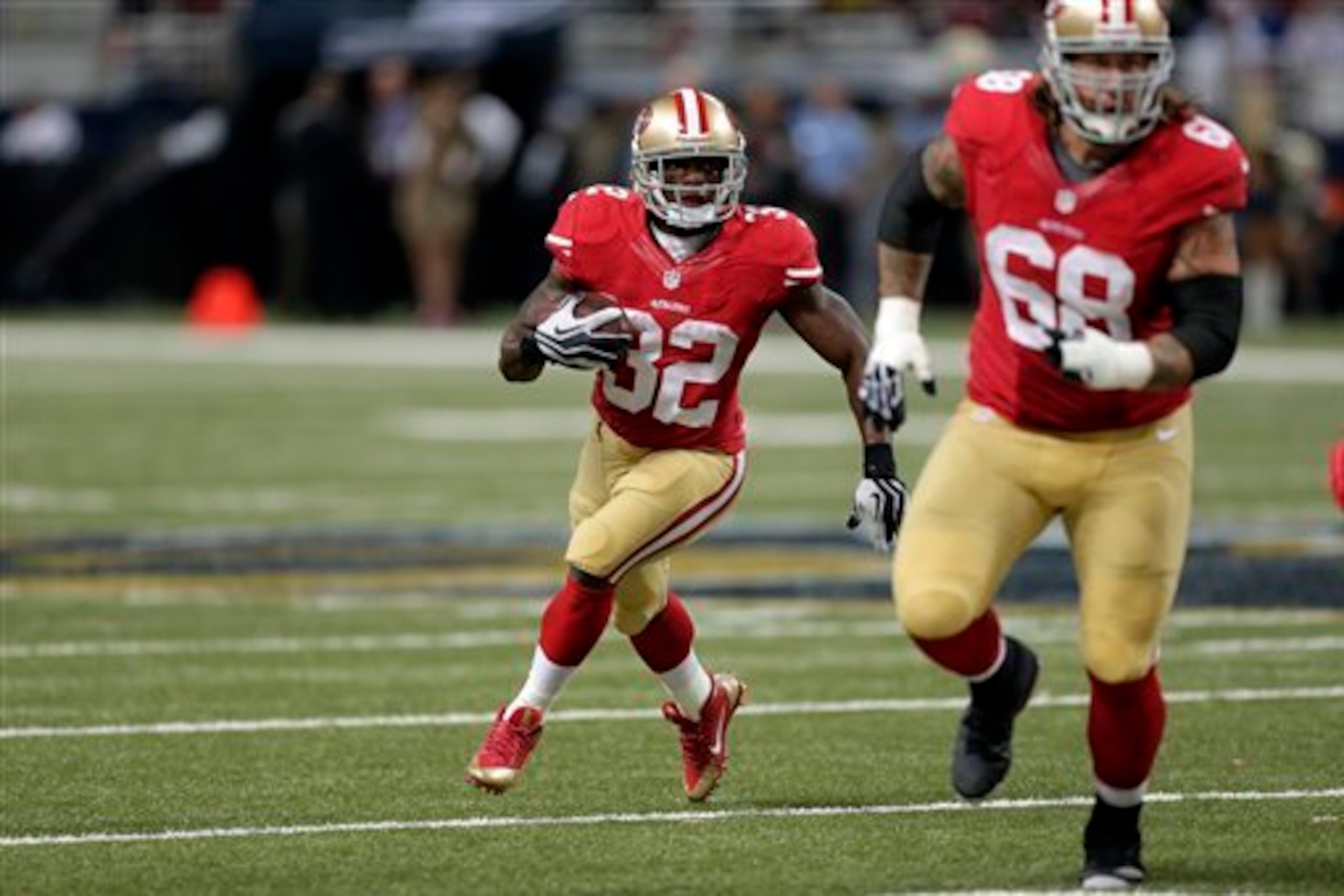 Versatile backup lineman Adam Snyder excels in space when blocking for 49ers running backs.