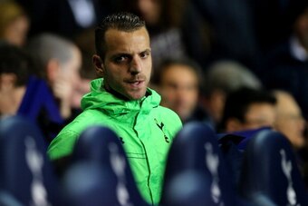 LONDON, ENGLAND - MARCH 13:  Substitute Roberto Soldado of Tottenham Hotspur looks on prior to the UEFA Europa League Round of 16 first leg match between Tottenham Hotspur FC and SL Benfica at White Hart Lane on March 13, 2014 in London, England.  (Photo 