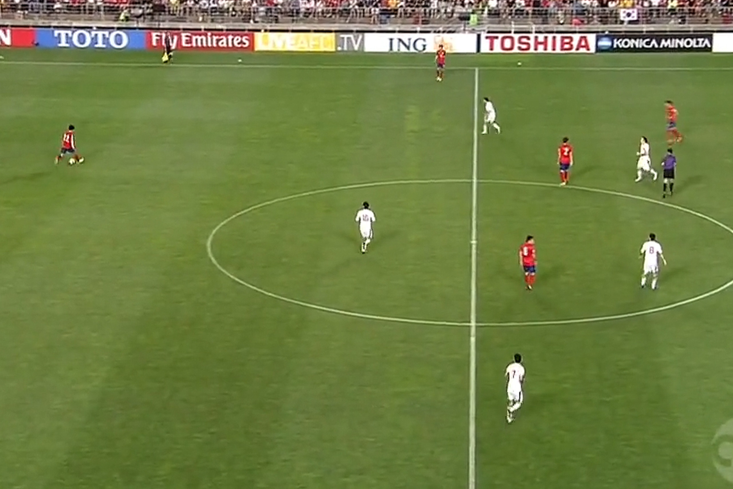 Iran sit off the ball-player and mark the midfield