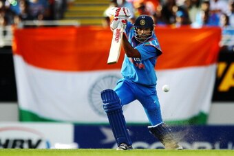 AUCKLAND, NEW ZEALAND - JANUARY 25: Shikhar Dhawan of India bats during the One Day International match between New Zealand and India at Eden Park on January 25, 2014 in Auckland, New Zealand.  (Photo by Anthony Au-Yeung/Getty Images)