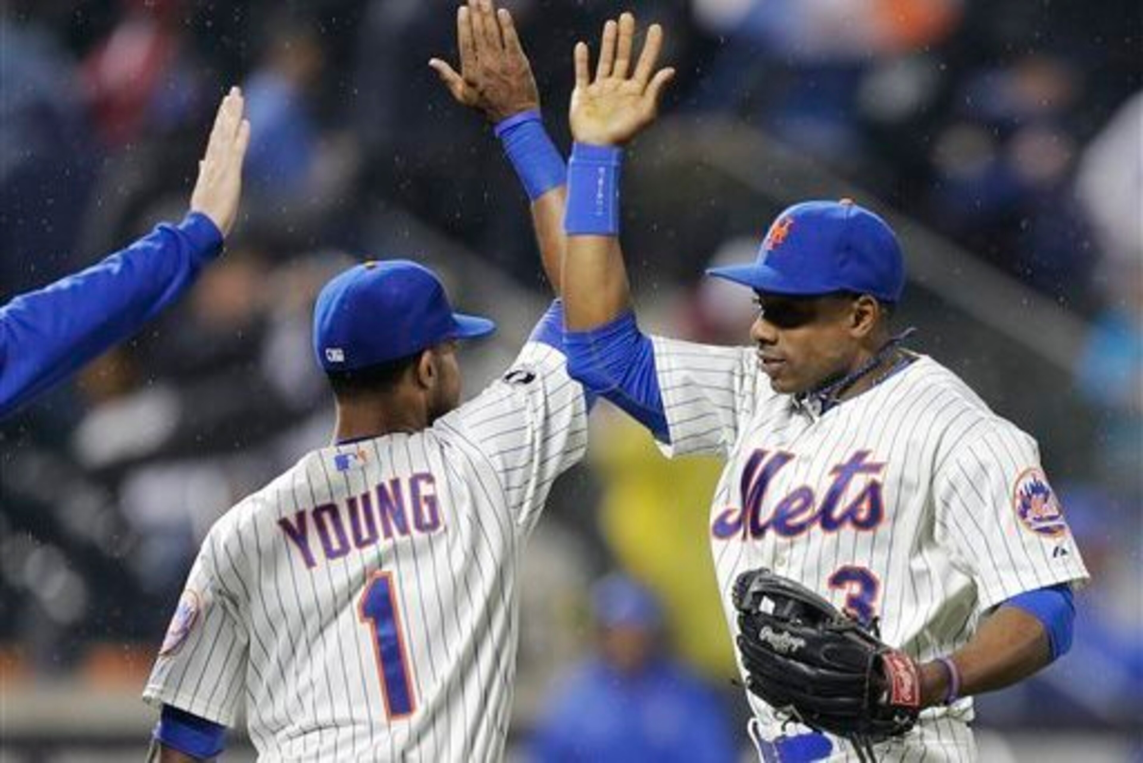 Granderson and Young celebrating a win Granderson and Young celebrating a win