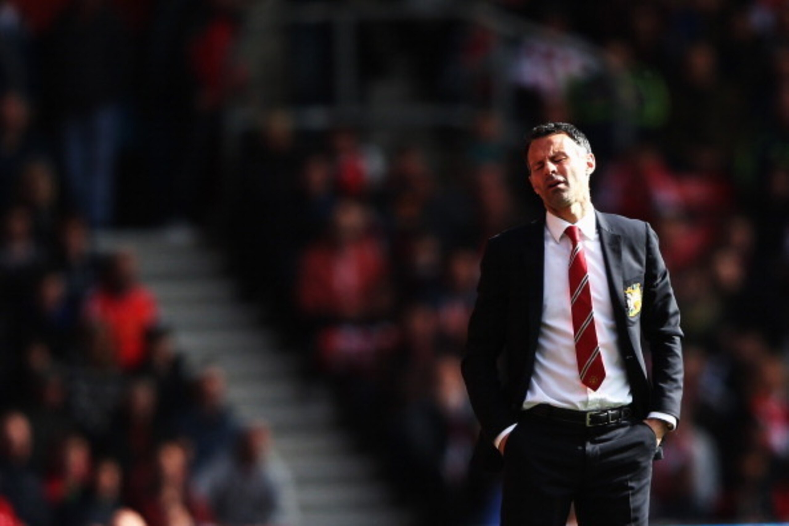 SOUTHAMPTON, ENGLAND - MAY 11:  Manchester United interim manager Ryan Giggs reacts during the Barclays Premier League match between Southampton and Manchester United at St Mary's Stadium on May 11, 2014 in Southampton, England.  (Photo by Ian Walton/Gett