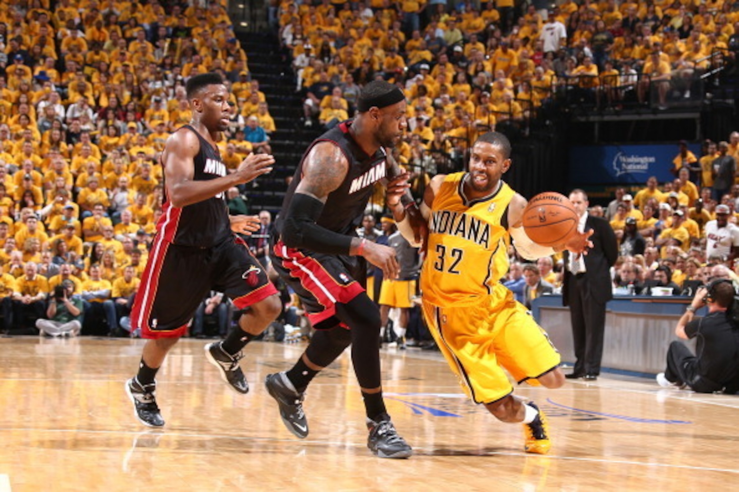 INDIANAPOLIS, IND - MAY 20:  C.J. Watson #32 of the Indiana Pacers drives to the basket against the Miami Heat in Game Two of the Eastern Conference Finals during the 2014 NBA Playoffs at Bankers Life Fieldhouse on May 20, 2014 in Indianapolis, Indiana. N