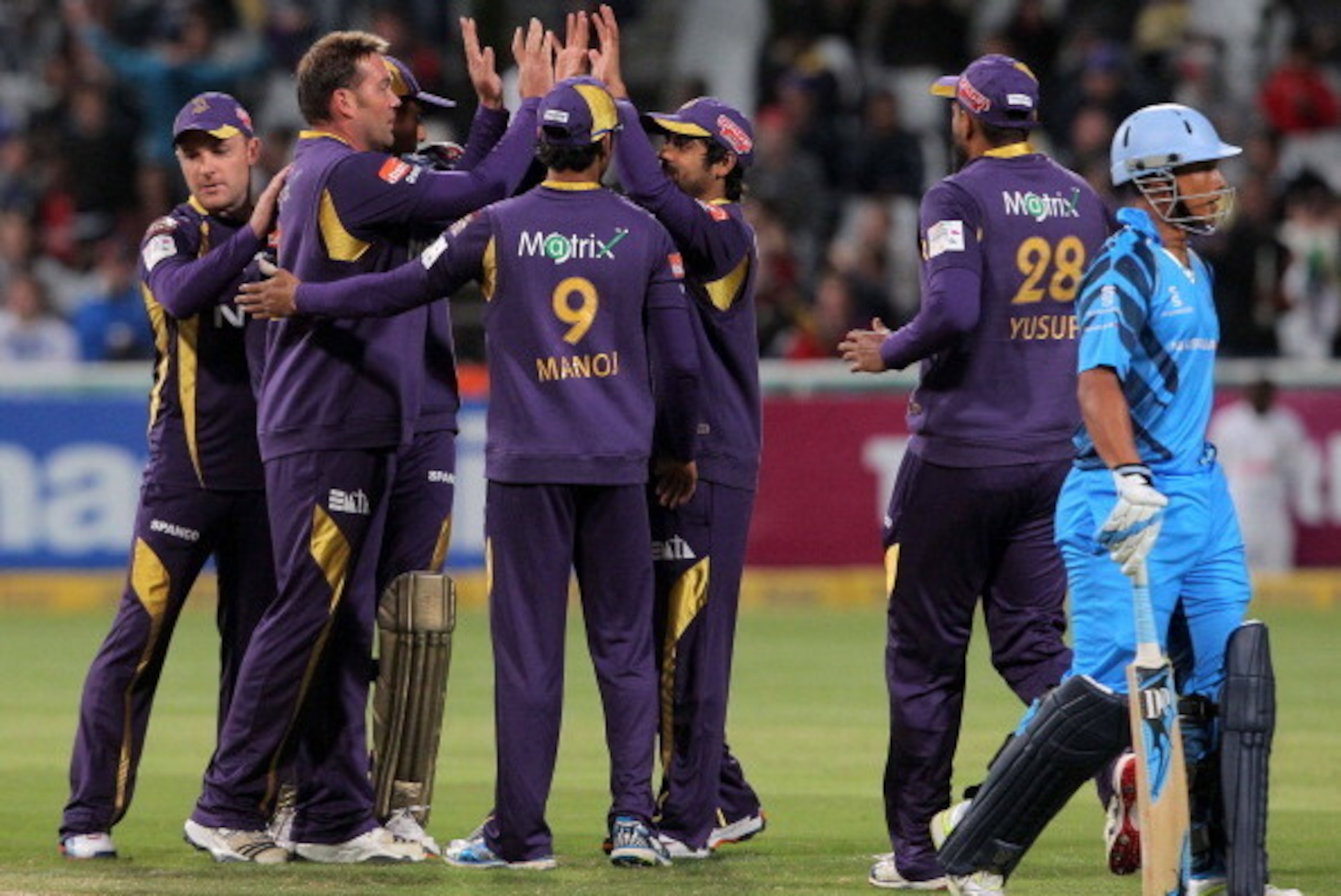 CAPE TOWN, SOUTH AFRCA - OCTOBER 21:  Kolkata Knight Riders celebrate a wicket during the Champions league twenty20 match between CLT20 Kolkata Knight Riders v Nashua Titans at Sahara Park Newlands on October 21, 2012 in Cape Town, South Africa. (Photo by