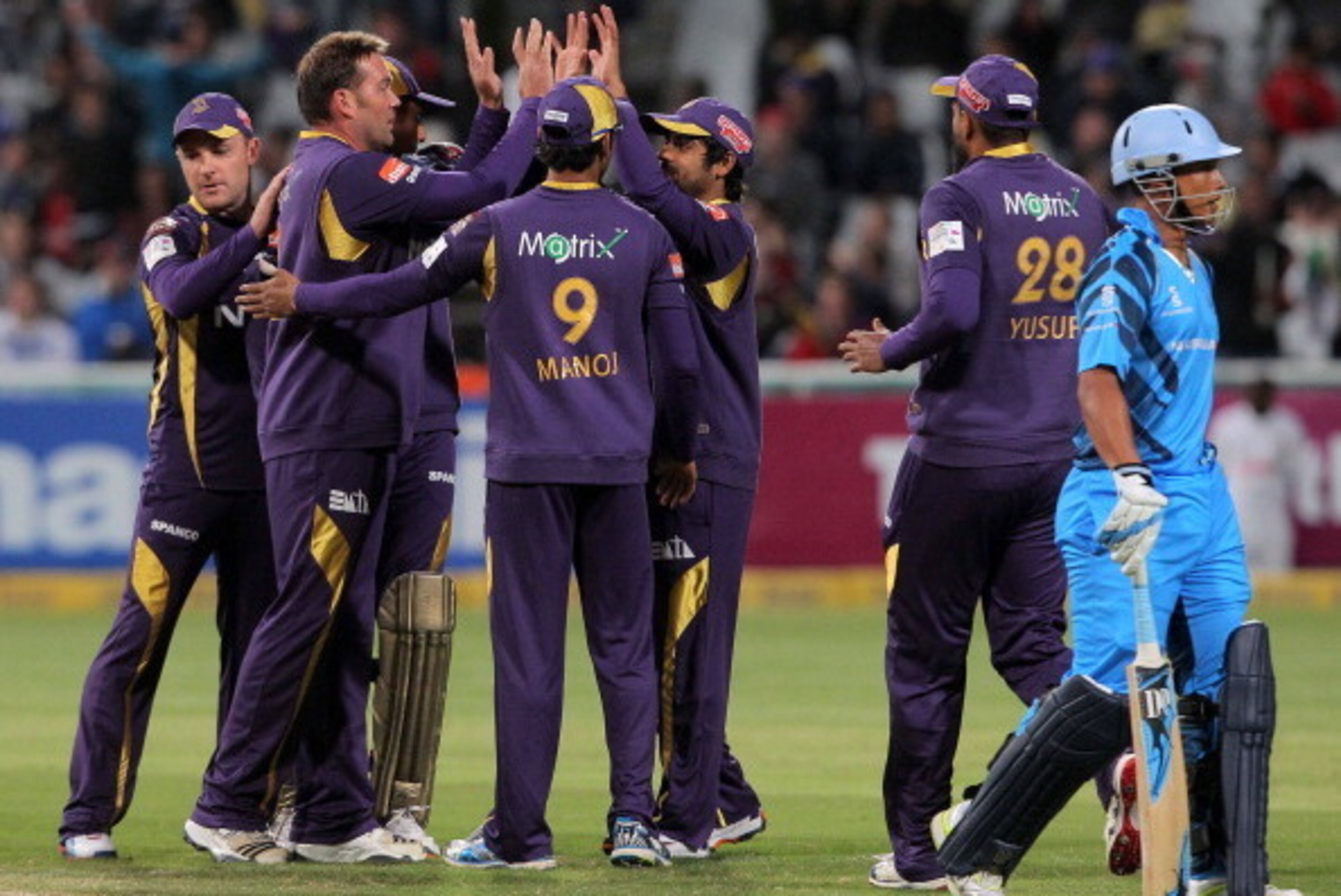 CAPE TOWN, SOUTH AFRCA - OCTOBER 21: Kolkata Knight Riders celebrate a wicket during the Champions league twenty20 match between CLT20 Kolkata Knight Riders v Nashua Titans at Sahara Park Newlands on October 21, 2012 in Cape Town, South Africa. (Photo by CAPE TOWN, SOUTH AFRCA - OCTOBER 21: Kolkata Knight Riders celebrate a wicket during the Champions league twenty20 match between CLT20 Kolkata Knight Riders v Nashua Titans at Sahara Park Newlands on October 21, 2012 in Cape Town, South Africa. (Photo by