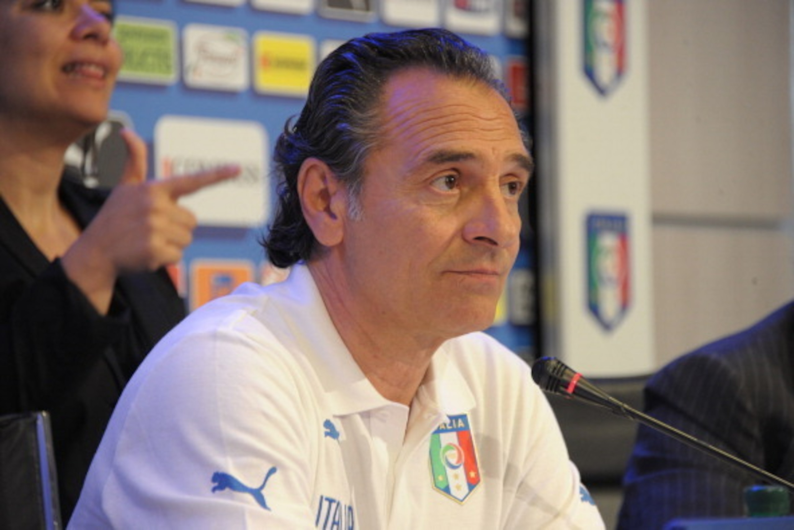 FLORENCE, ITALY - MAY 26: Head coach Cesare Prandelli of Italy speaks to the media during a press conference at Coverciano on May 26, 2014 in Florence, Italy. (Photo by Dino Panato/Getty Images) FLORENCE, ITALY - MAY 26: Head coach Cesare Prandelli of Italy speaks to the media during a press conference at Coverciano on May 26, 2014 in Florence, Italy. (Photo by Dino Panato/Getty Images)