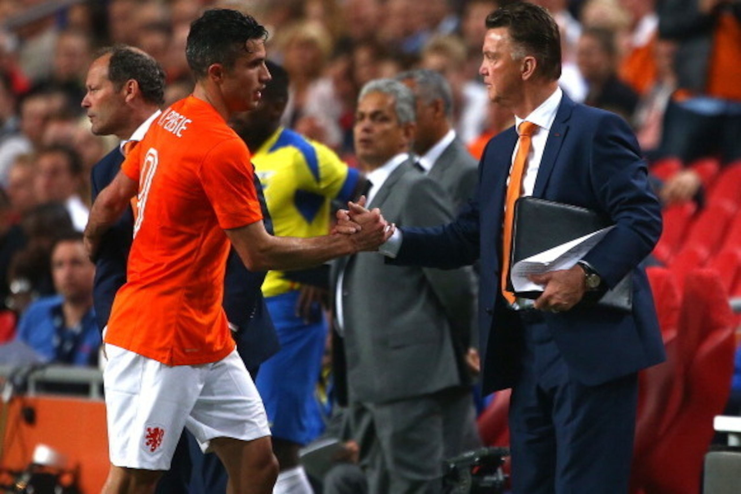 AMSTERDAM, NETHERLANDS - MAY 17: Holland manager Louis van Gaal congratulates Robin van Persie as he is subbed off during the International Friendly match between The Netherlands and Ecuador at The Amsterdam Arena on May 17, 2014 in Amsterdam, Netherlands