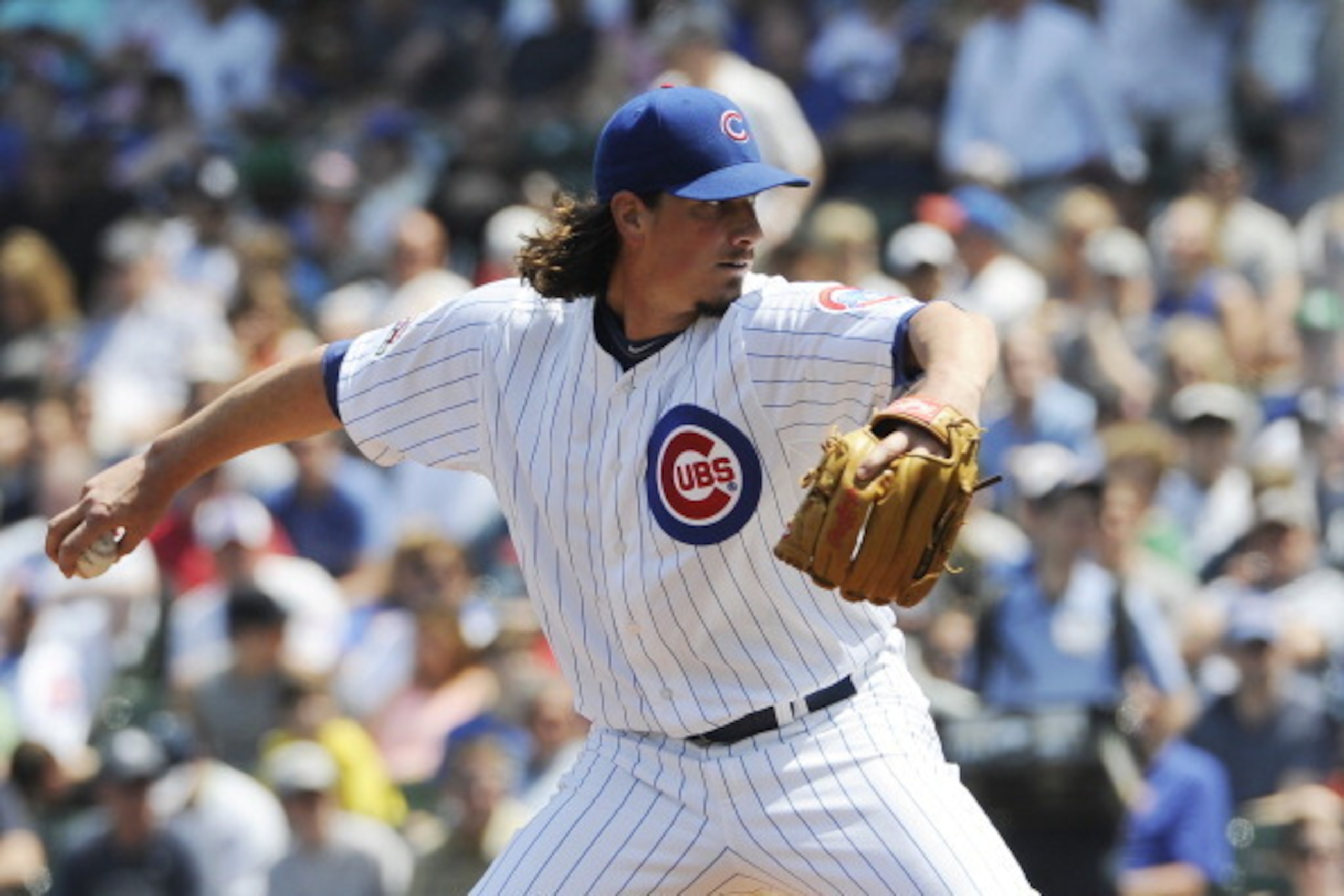 CHICAGO, IL - MAY 21: Jeff Samardzija #29 of the Chicago Cubs pitches against the New York Yankees during the first inning on May 21, 2014 at Wrigley Field in Chicago, Illinois.  (Photo by David Banks/Getty Images)