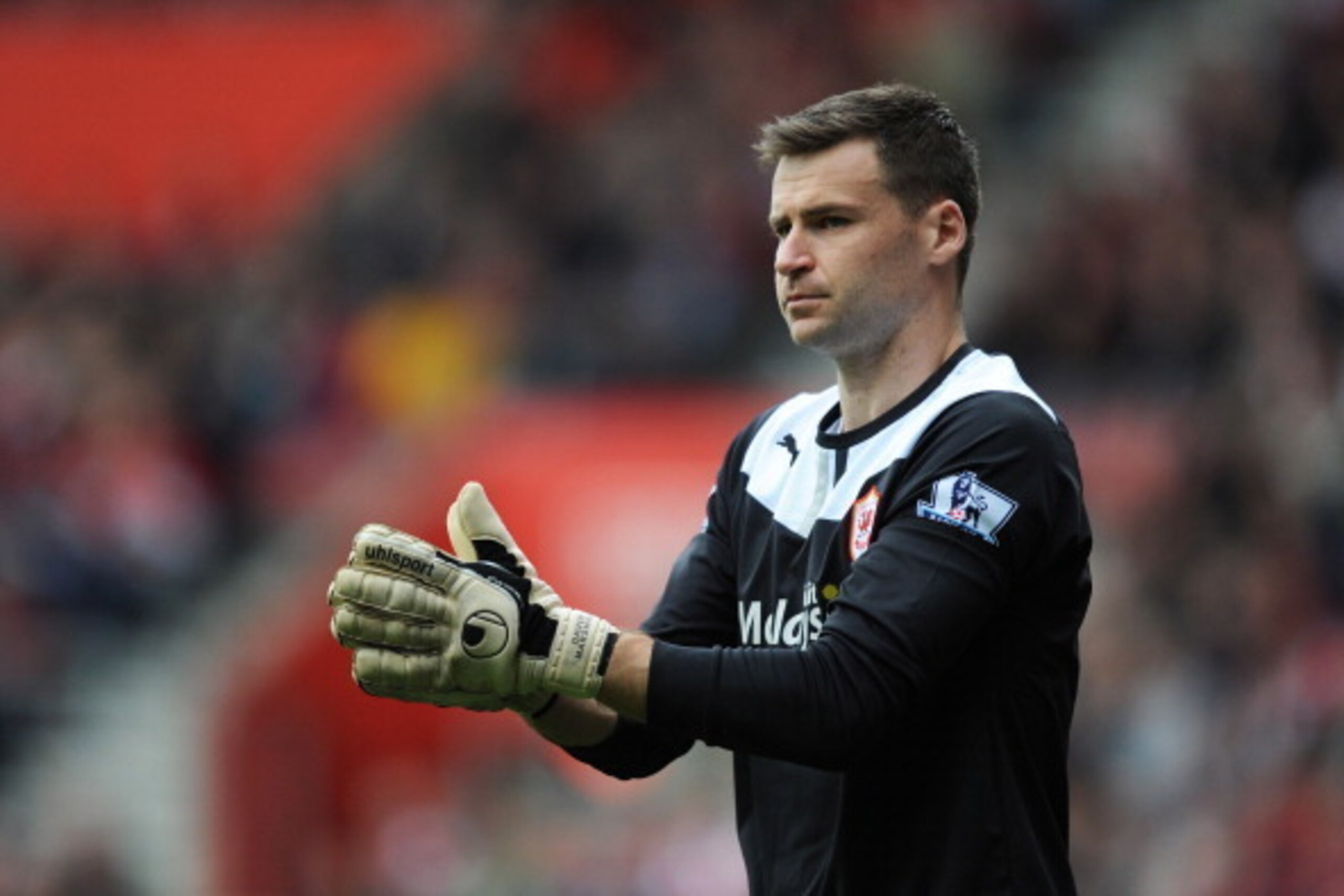 SOUTHAMPTON, ENGLAND - APRIL 12:  Goalkeeper David Marshall of Cardiff looks on during the Barclays Premier League match between Southampton and Cardiff City at St Mary's Stadium on April 12, 2014 in Southampton, England.  (Photo by Steve Bardens/Getty Im