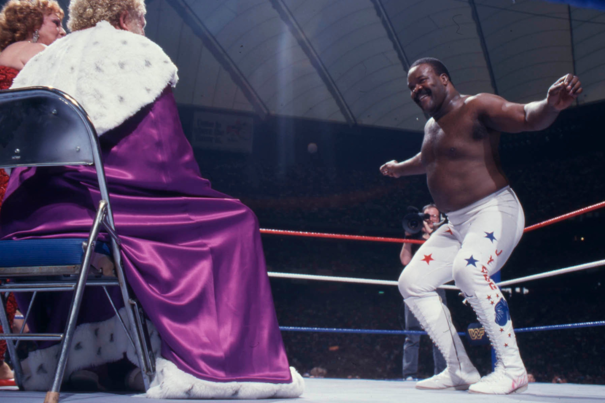 Junkyard Dog taunts Harley Race. Junkyard Dog taunts Harley Race.