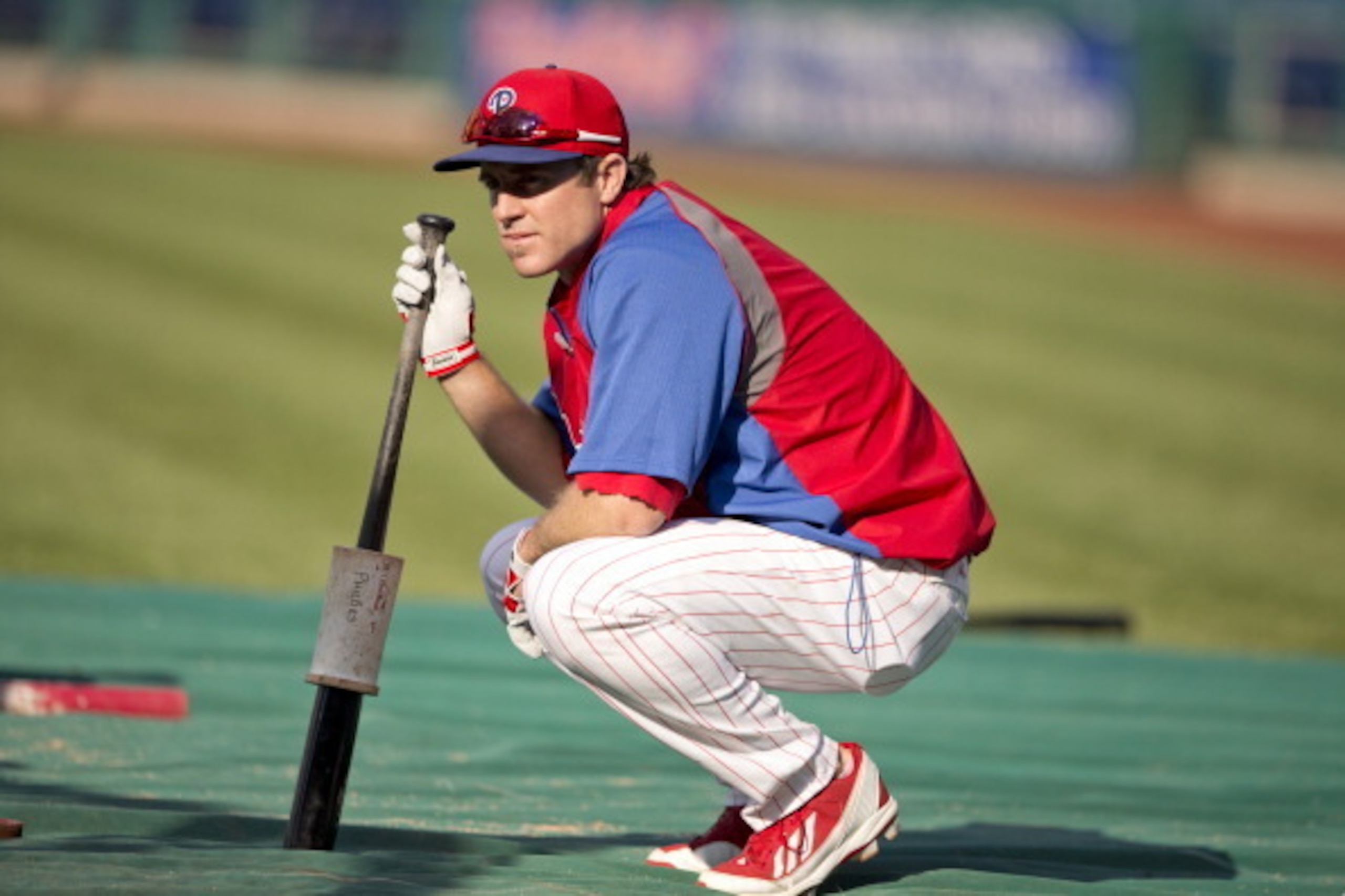 PHILADELPHIA, PA - MAY 2: Second baseman Chase Utley #26 of the Philadelphia Phillies waits to bat prior to the game against the Washington Nationals on May 2, 2014 at Citizens Bank Park in Philadelphia, Pennsylvania. (Photo by Mitchell Leff/Getty Images)