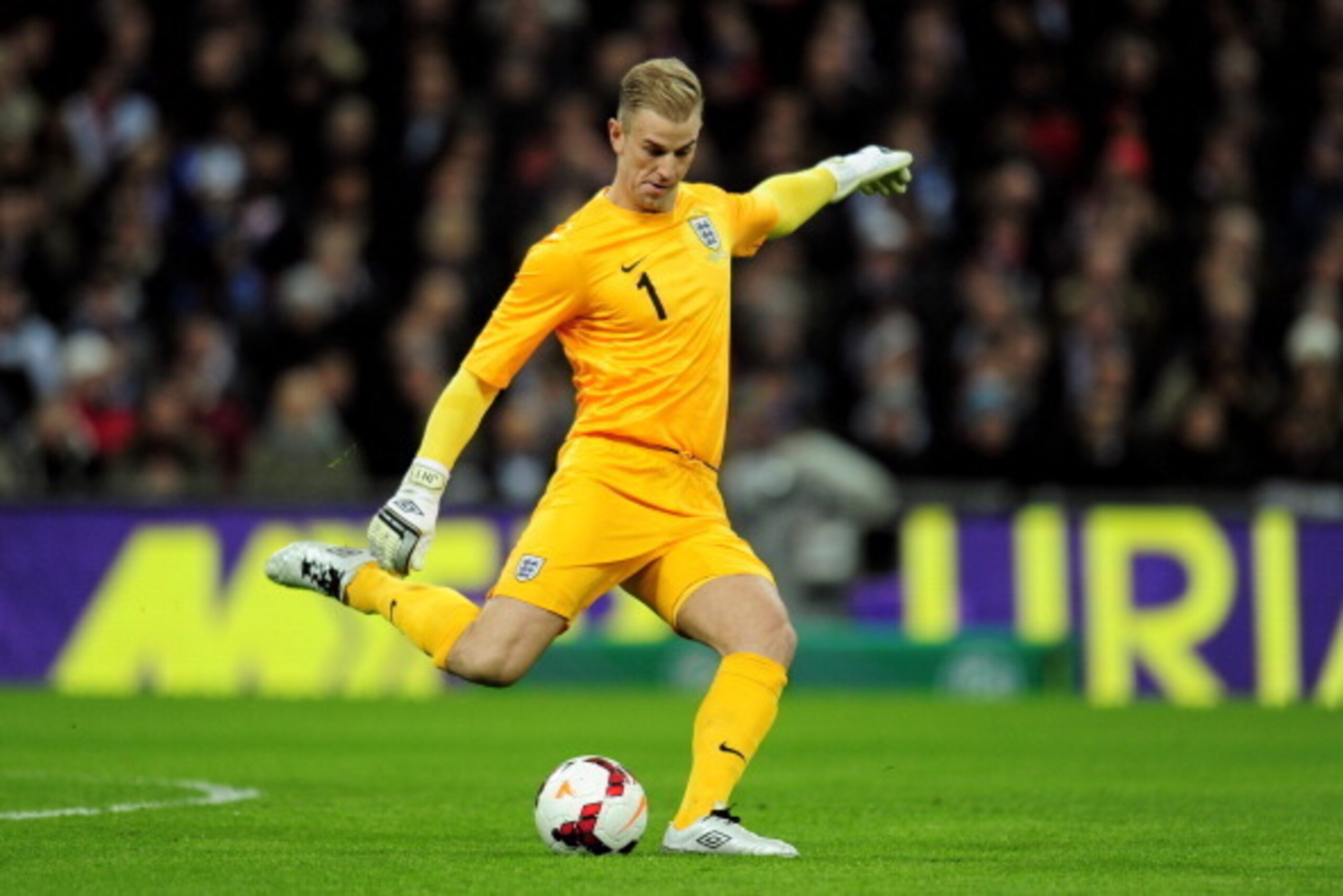 LONDON, ENGLAND - NOVEMBER 19:  Joe Hart of England in action during the international friendly match between England and Germany at Wembley Stadium on November 19, 2013 in London, England.  (Photo by Shaun Botterill/Getty Images)