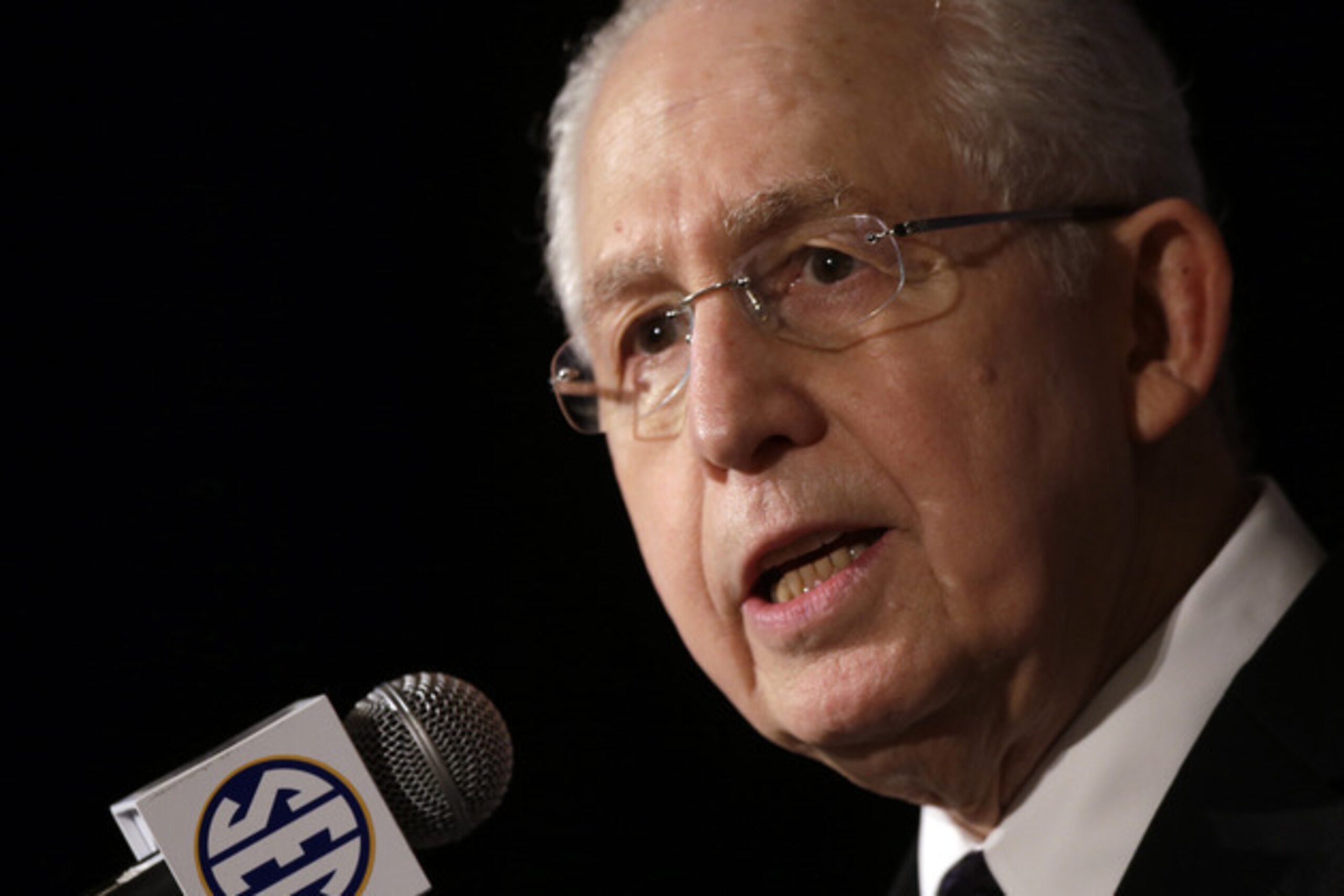 Not even Mike Slive could get the 14 SEC schools to agree on a scheduling format until Missouri and Texas A&M were in the league two full years. Not even Mike Slive could get the 14 SEC schools to agree on a scheduling format until Missouri and Texas A&M were in the league two full years.