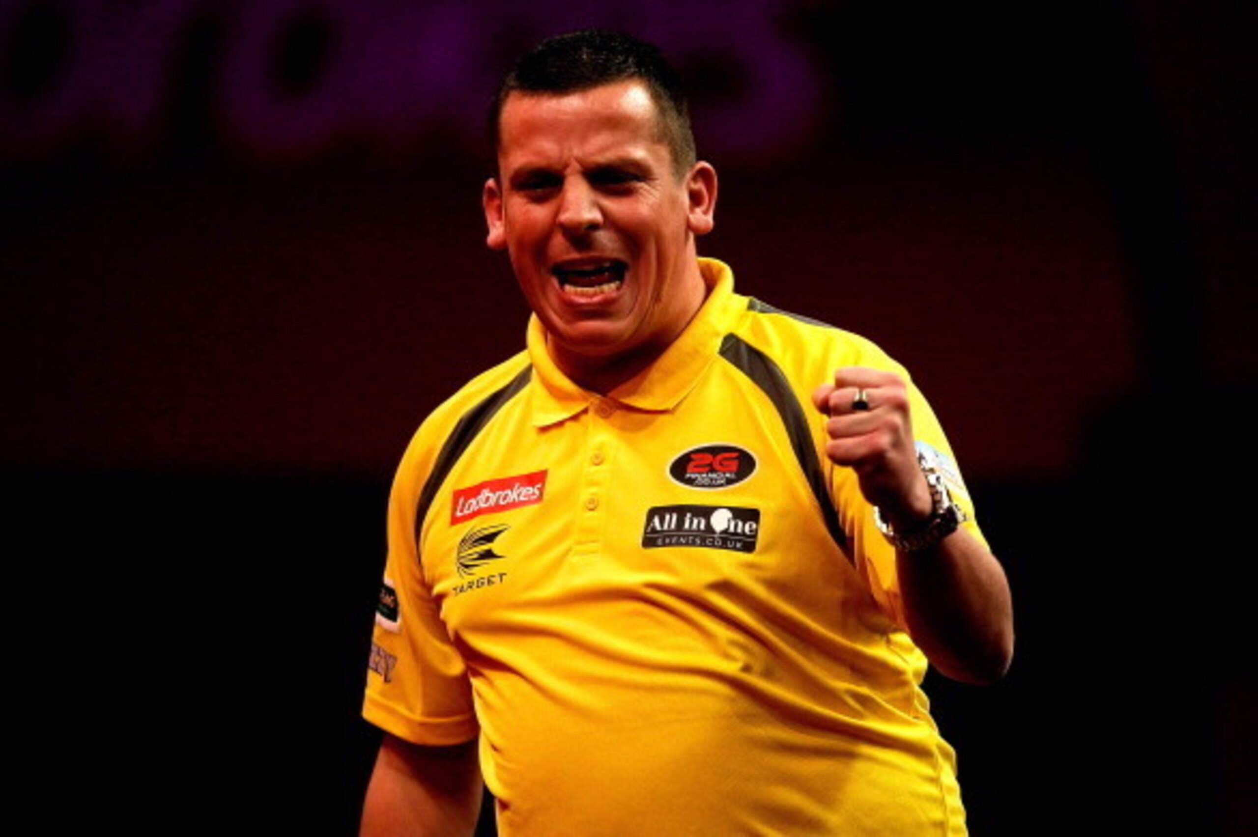 LONDON, ENGLAND - DECEMBER 15: Dave Chisnall of England celebrates after winning a leg during day three of the Ladbrokes.com World Darts Championships at Alexandra Palace on December 15, 2013 in London, England. (Photo by Ben Hoskins/Getty Images) LONDON, ENGLAND - DECEMBER 15: Dave Chisnall of England celebrates after winning a leg during day three of the Ladbrokes.com World Darts Championships at Alexandra Palace on December 15, 2013 in London, England. (Photo by Ben Hoskins/Getty Images)