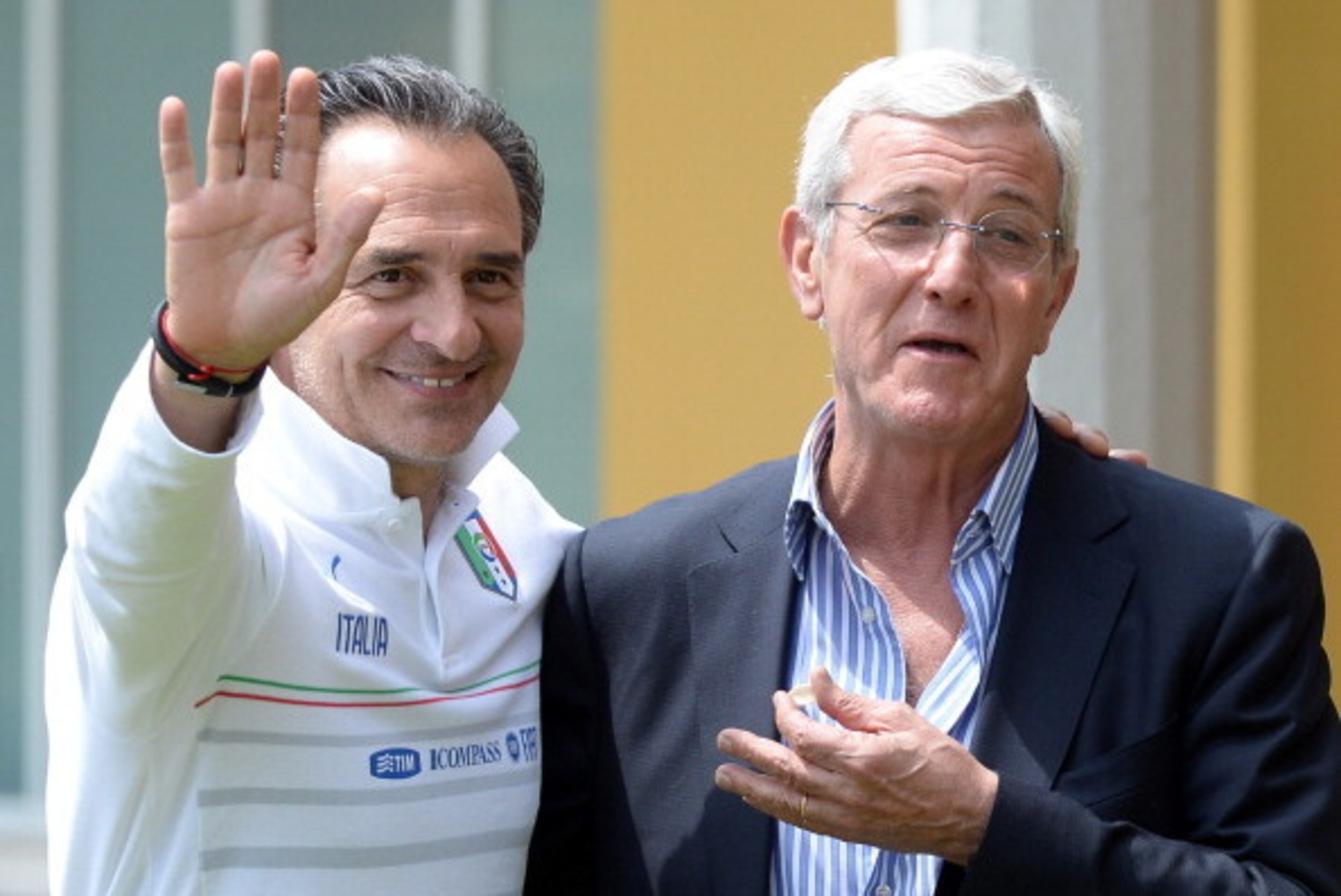 FLORENCE, ITALY - MAY 29:  Head coach Italy Cesare Prandelli (L) and Marcello Lippi during a training session at Coverciano on May 29, 2014 in Florence, Italy.  (Photo by Claudio Villa/Getty Images)