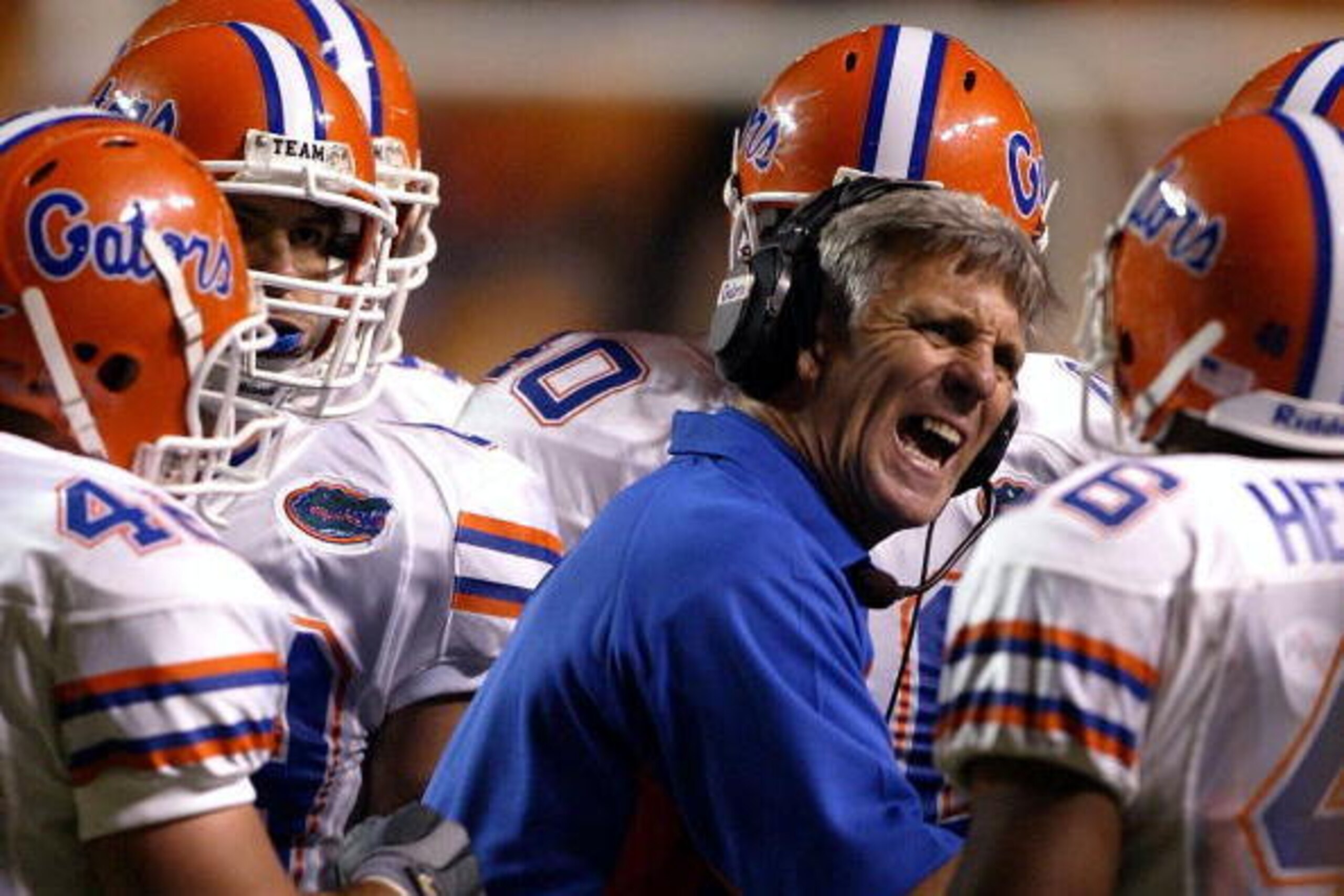 KNOXVILLE, TN - SEPTEMBER 18:  Head coach Ron Zook of the Florida Gators yells at his team during their game against the Tennessee Volunteers at Neyland Stadium on September 18, 2004 in Knoxville, Tennessee. (Photo by Streeter Lecka/Getty Images)