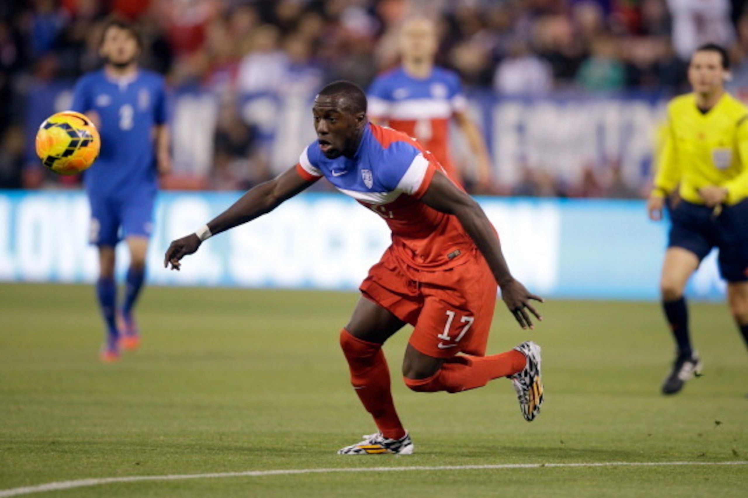 SAN FRANCISCO, CA - MAY 27:  Jozy Altidore #17 of the United States in action against Azerbaijan during their match at Candlestick Park on May 27, 2014 in San Francisco, California.  (Photo by Ezra Shaw/Getty Images)