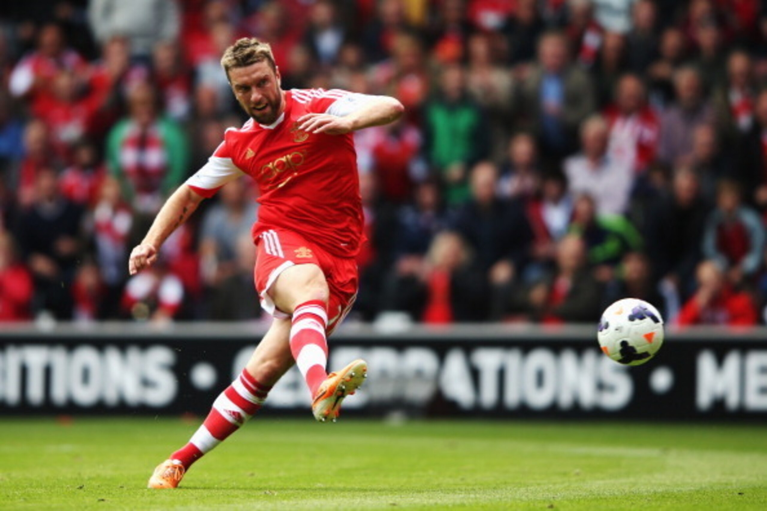 SOUTHAMPTON, ENGLAND - MAY 11: Rickie Lambert of Southampton shoots on goal during the Barclays Premier League match between Southampton and Manchester United at St Mary's Stadium on May 11, 2014 in Southampton, England. (Photo by Ian Walton/Getty Image SOUTHAMPTON, ENGLAND - MAY 11: Rickie Lambert of Southampton shoots on goal during the Barclays Premier League match between Southampton and Manchester United at St Mary's Stadium on May 11, 2014 in Southampton, England. (Photo by Ian Walton/Getty Image